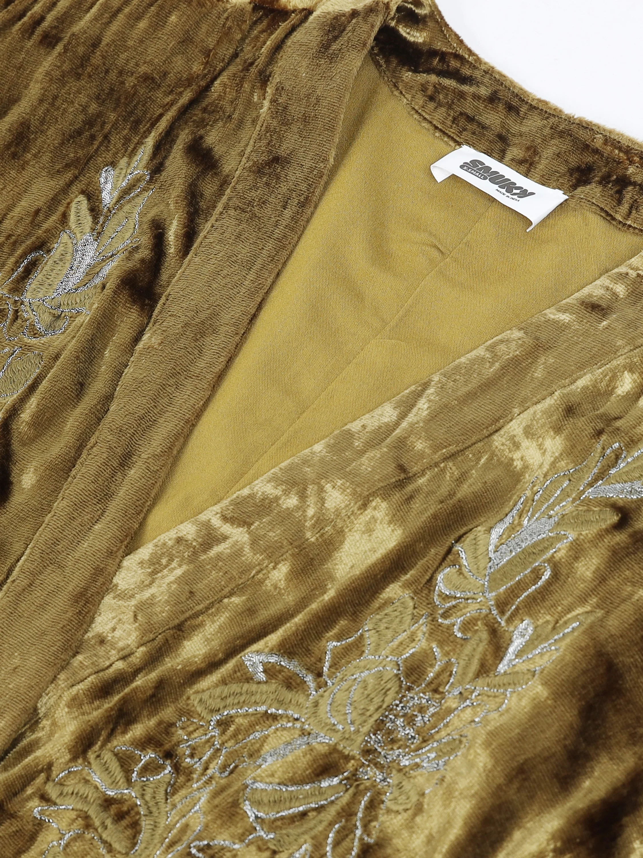 Women Green Velvet Embellished Kimono Jacket - Image 4