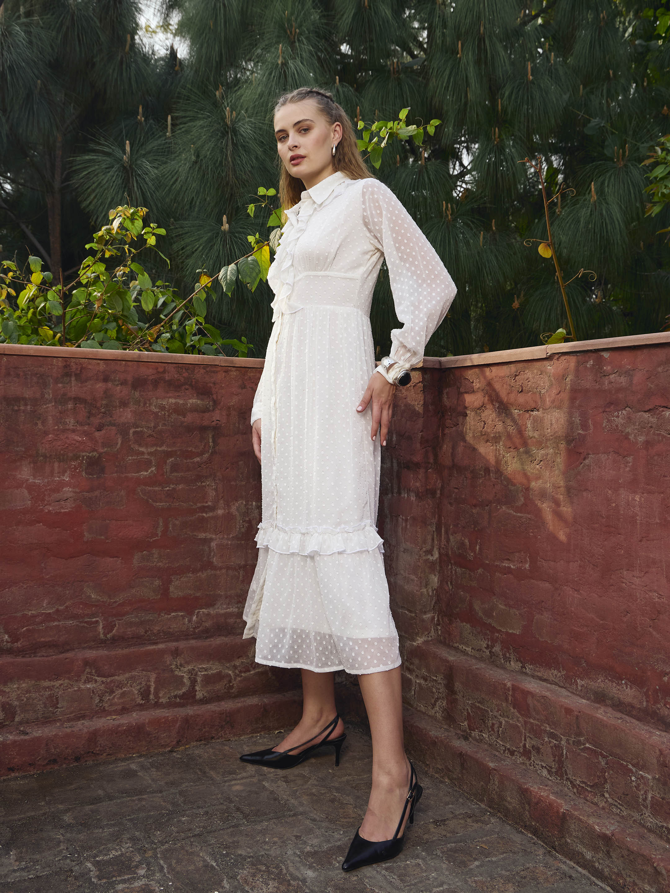Women Green Dobby Puff Sleeve Midi Dress - Image 3