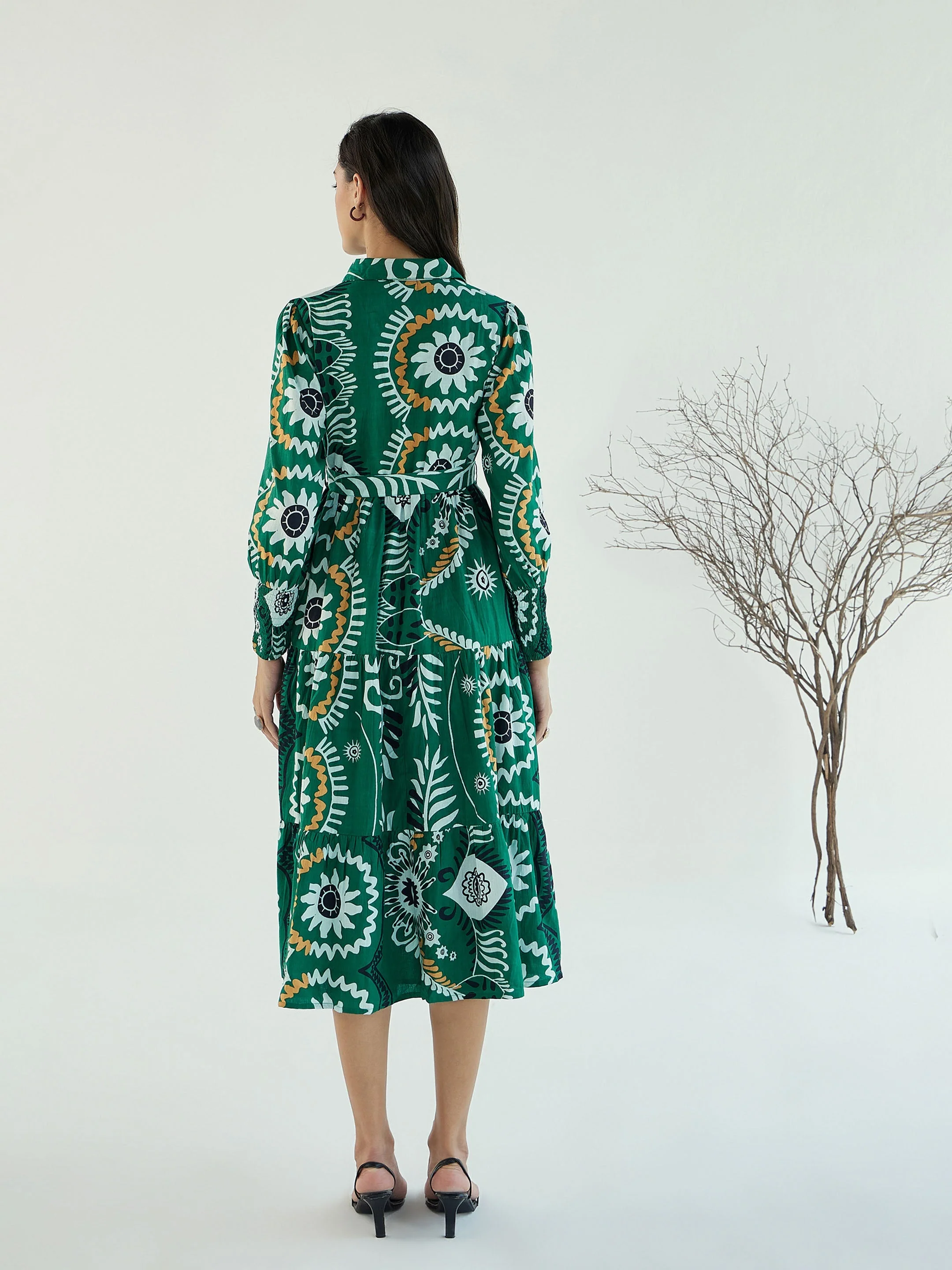 Women Green Floral Front-Button Midi Dress - Image 2