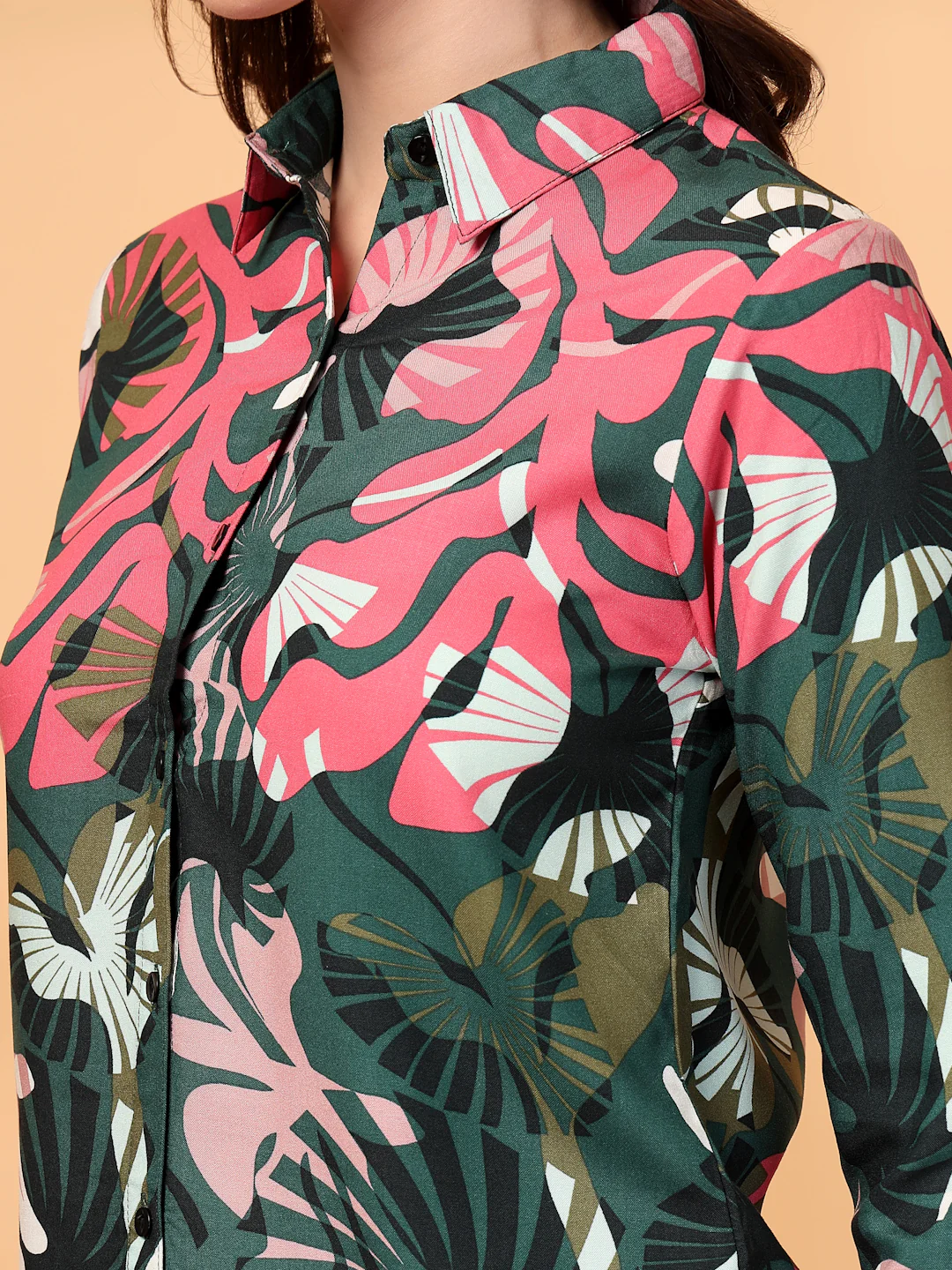 Women Green  Floral Print Co-ords - Image 4