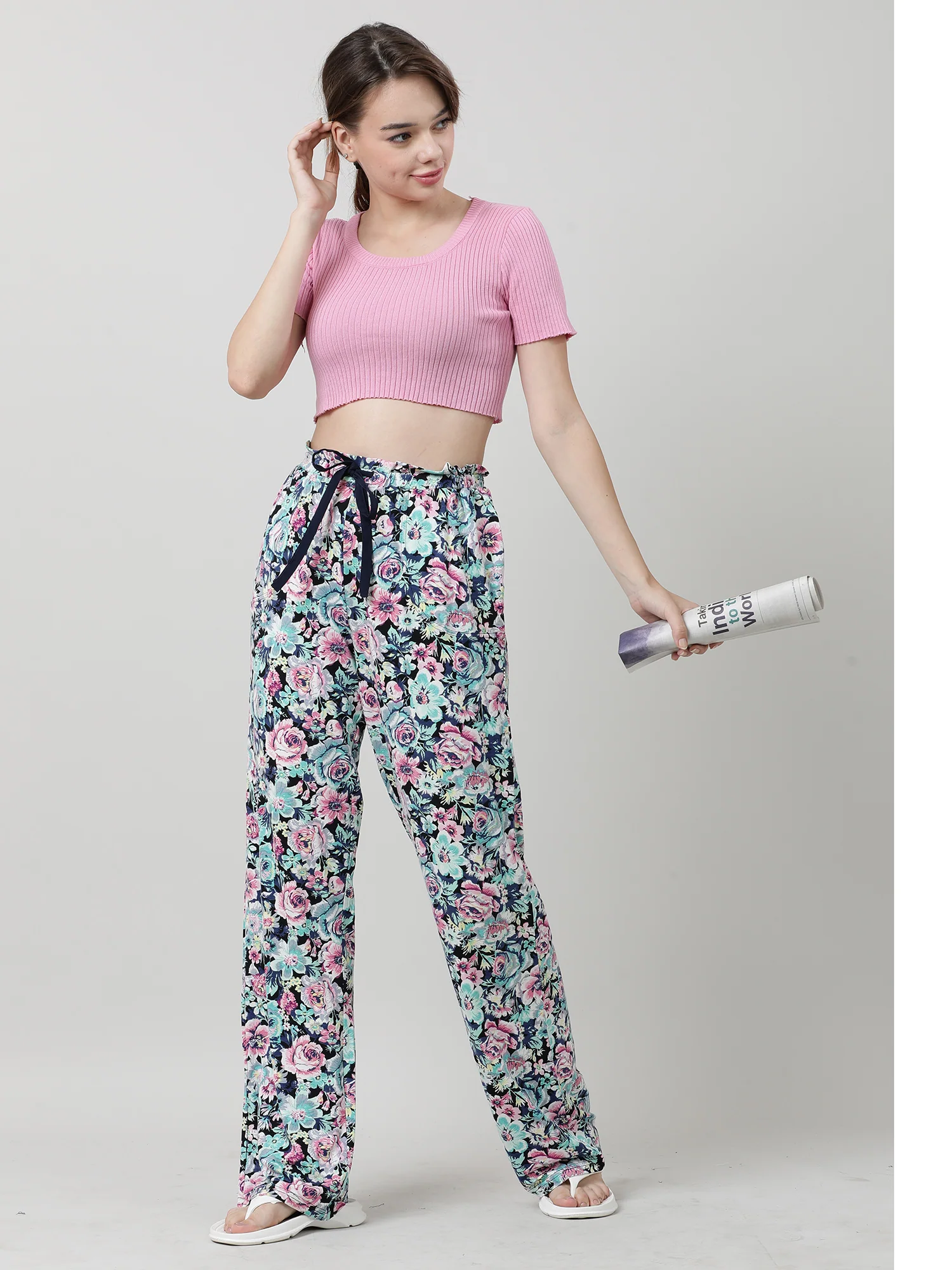 Women Green Floral Print Lounge Pants - Image 7