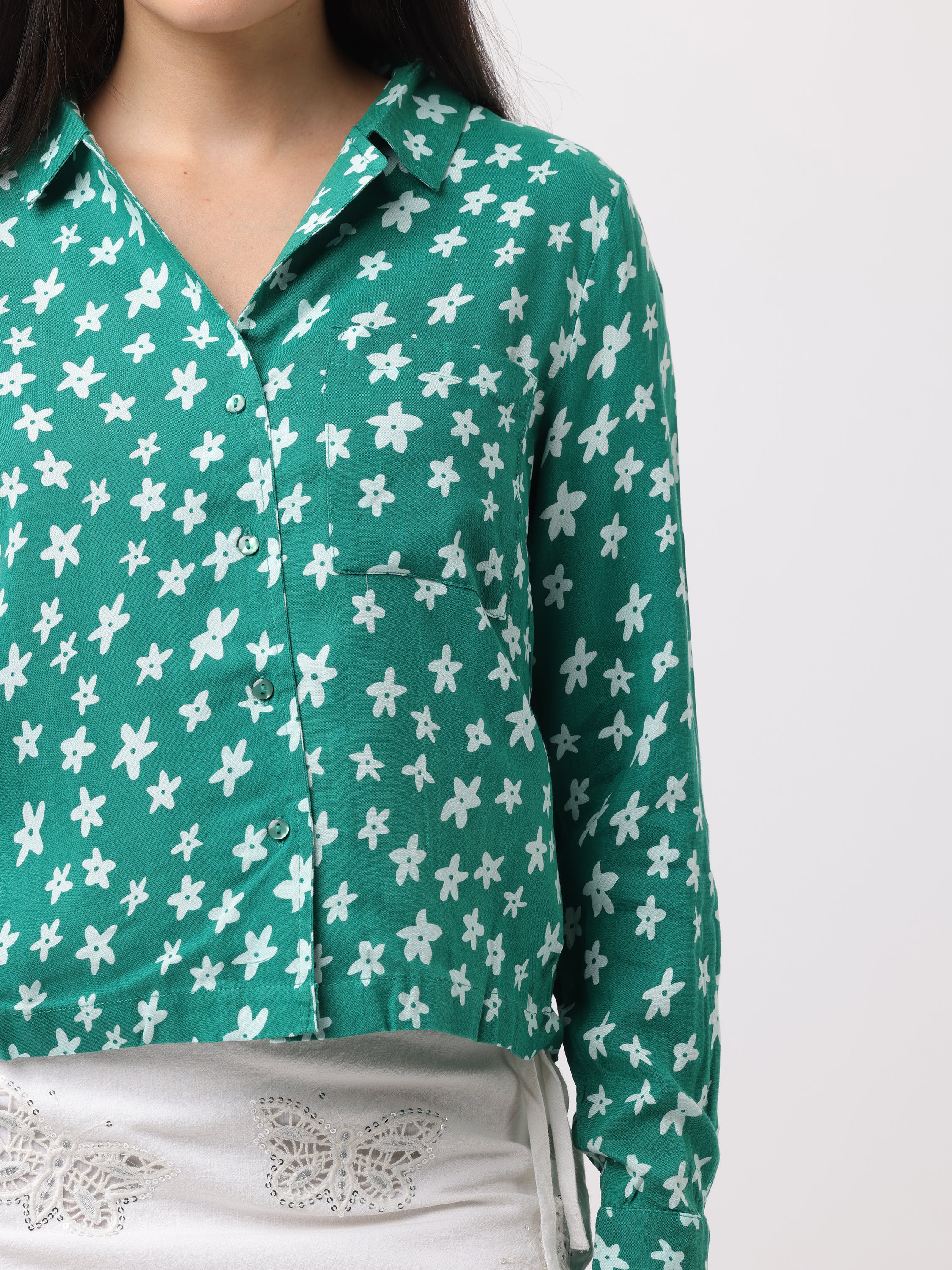 Women Green Floral Printed Comfort Fit Shirt - Image 6