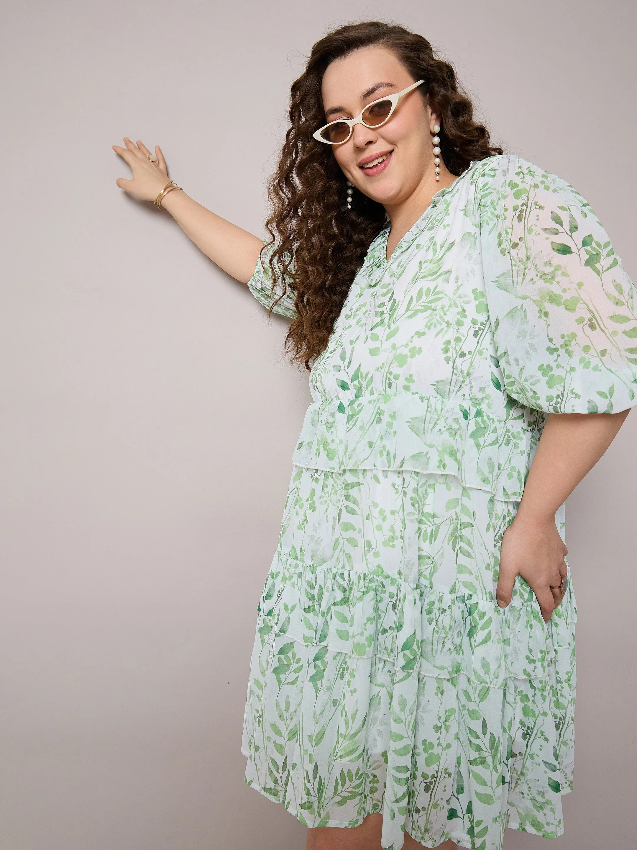 Women Green Floral Short Tiered Dress - Image 2