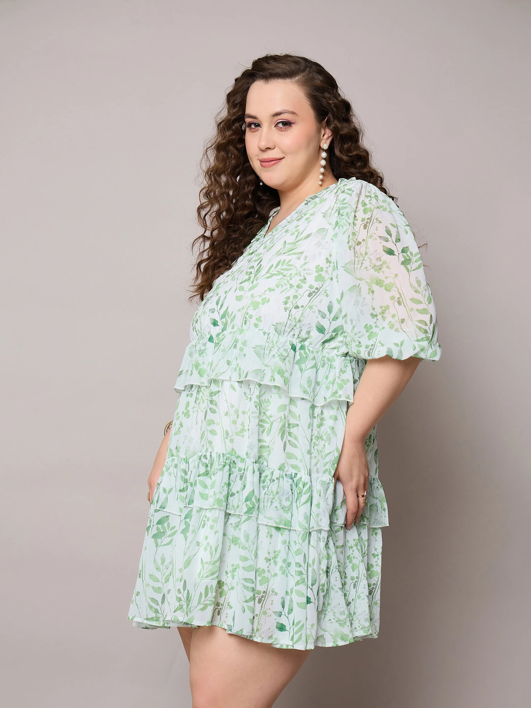 Women Green Floral Short Tiered Dress - Image 3