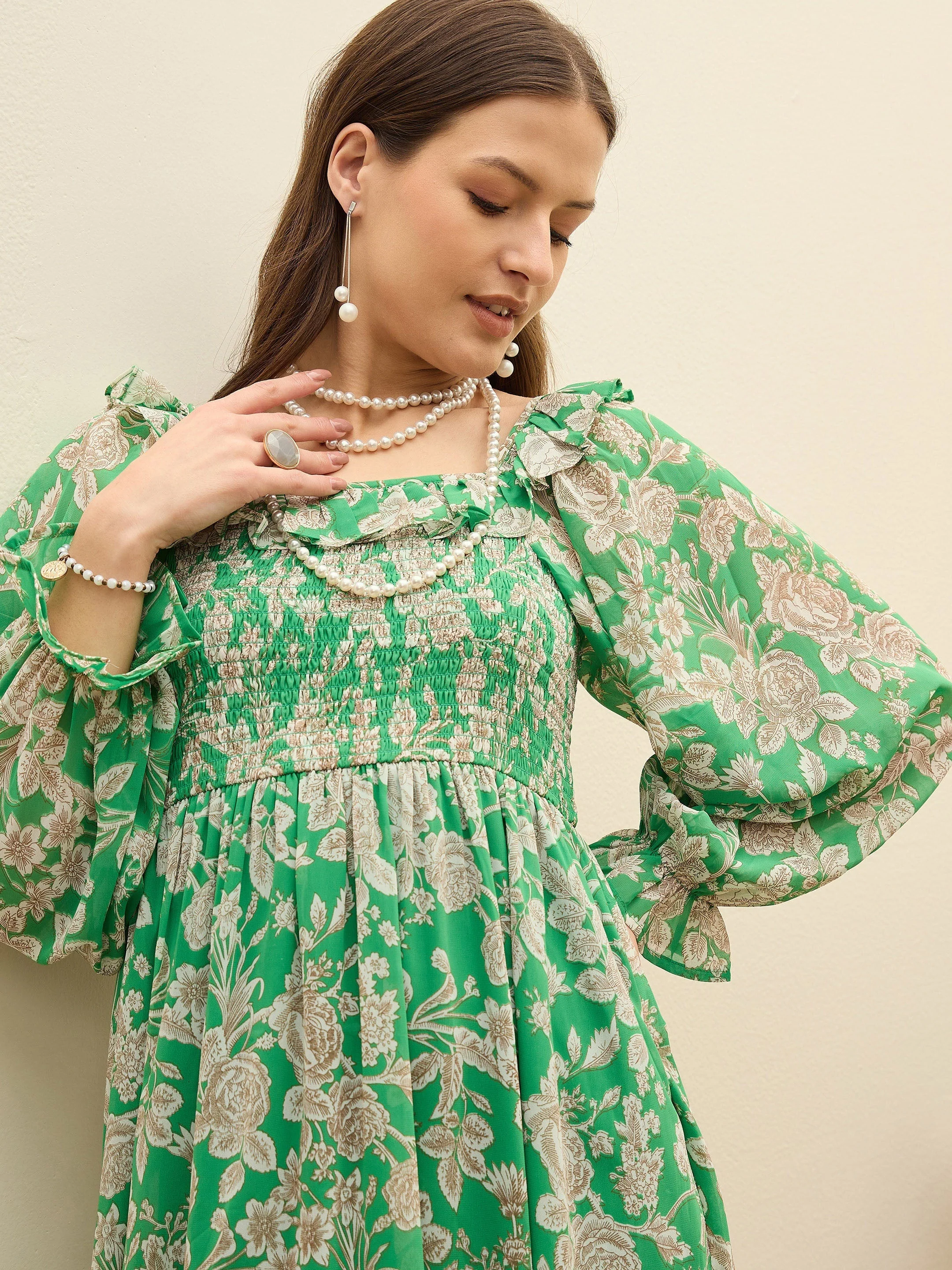 Women Green Floral Square Neck Midi Dress - Image 4