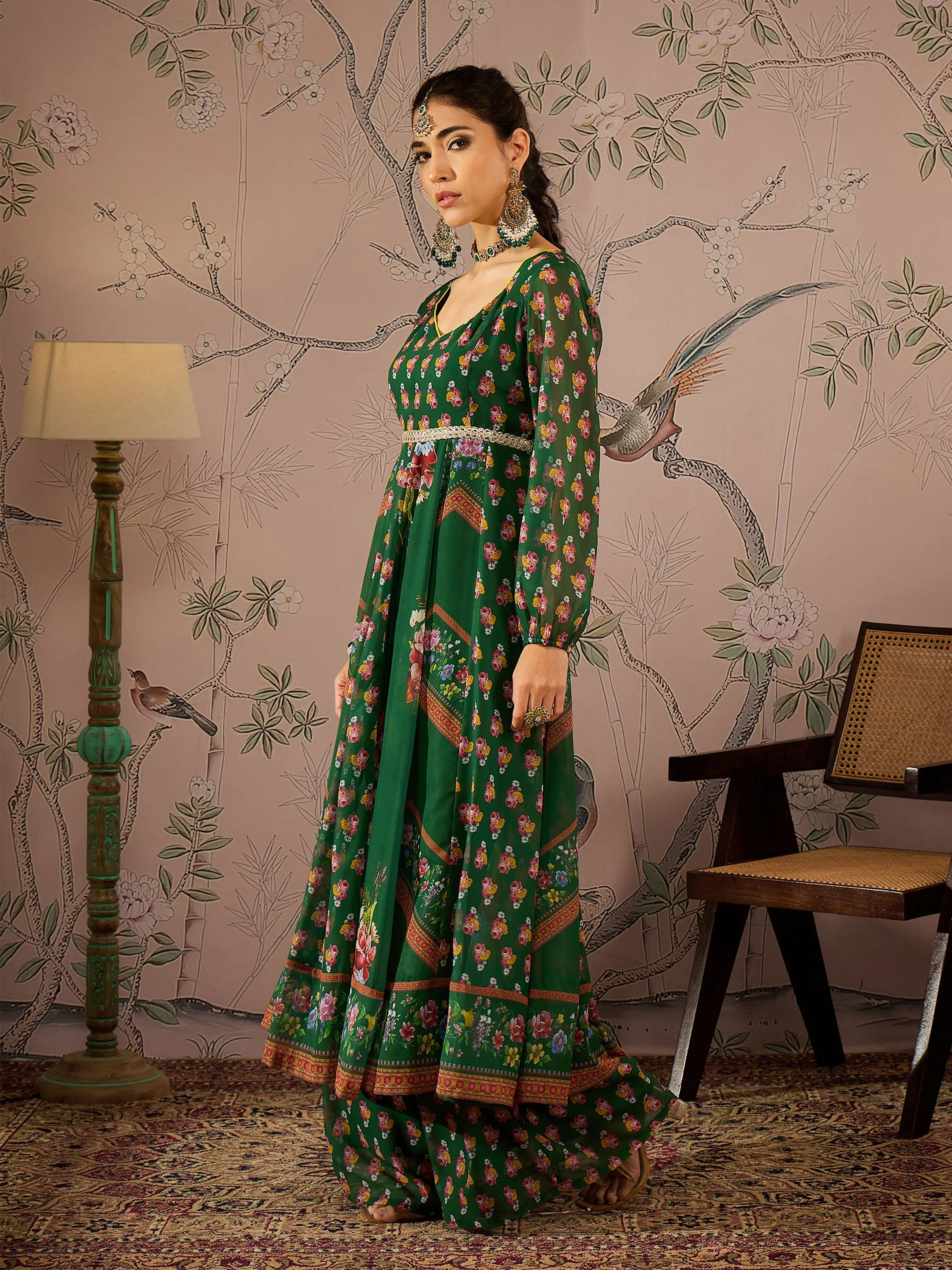 Women Green Floral Sweetheart Neck Anarkali Kurta With Pants - Image 3