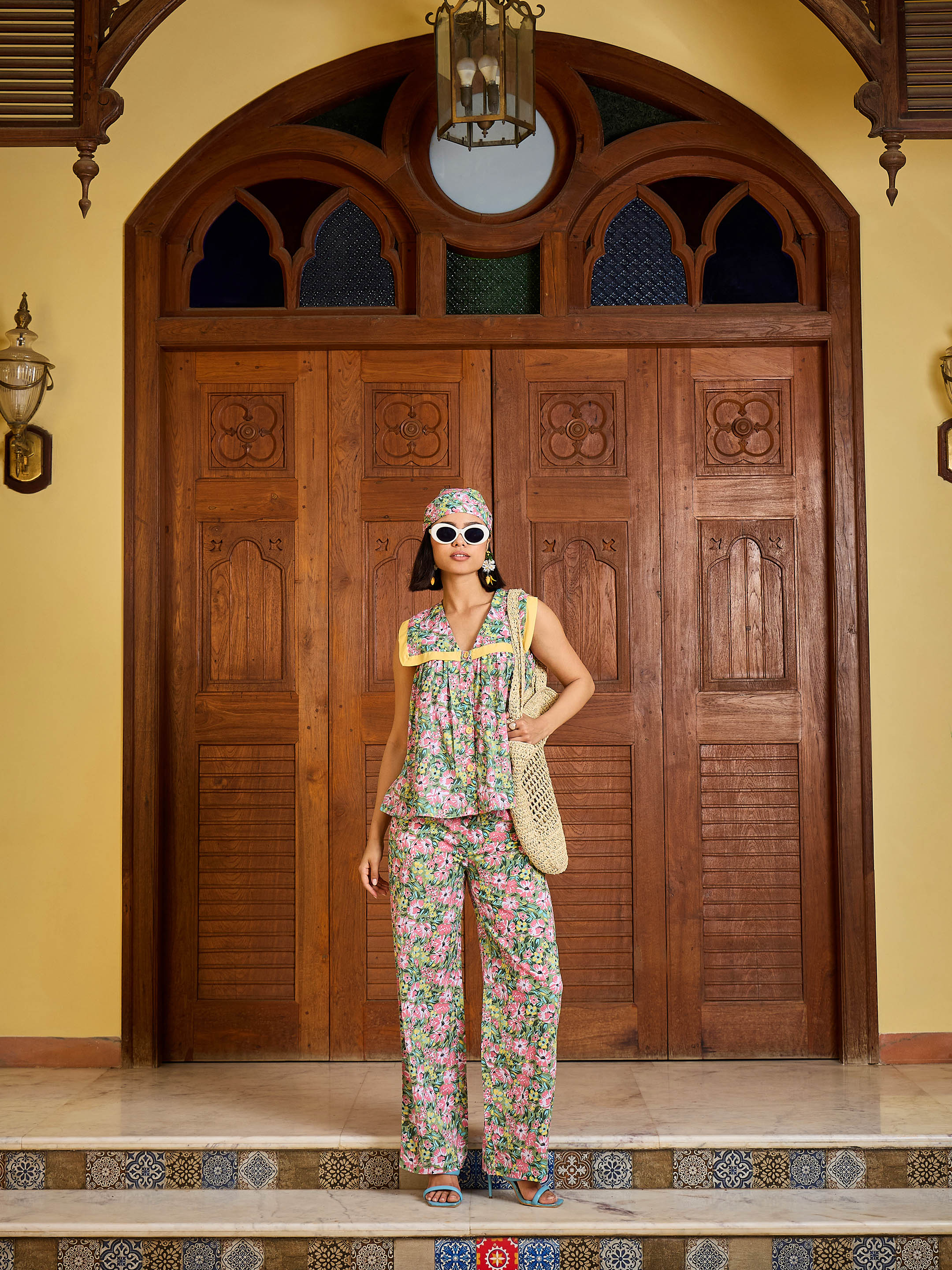 Women Green Floral V Neck Peplum Top With Pants - Image 4
