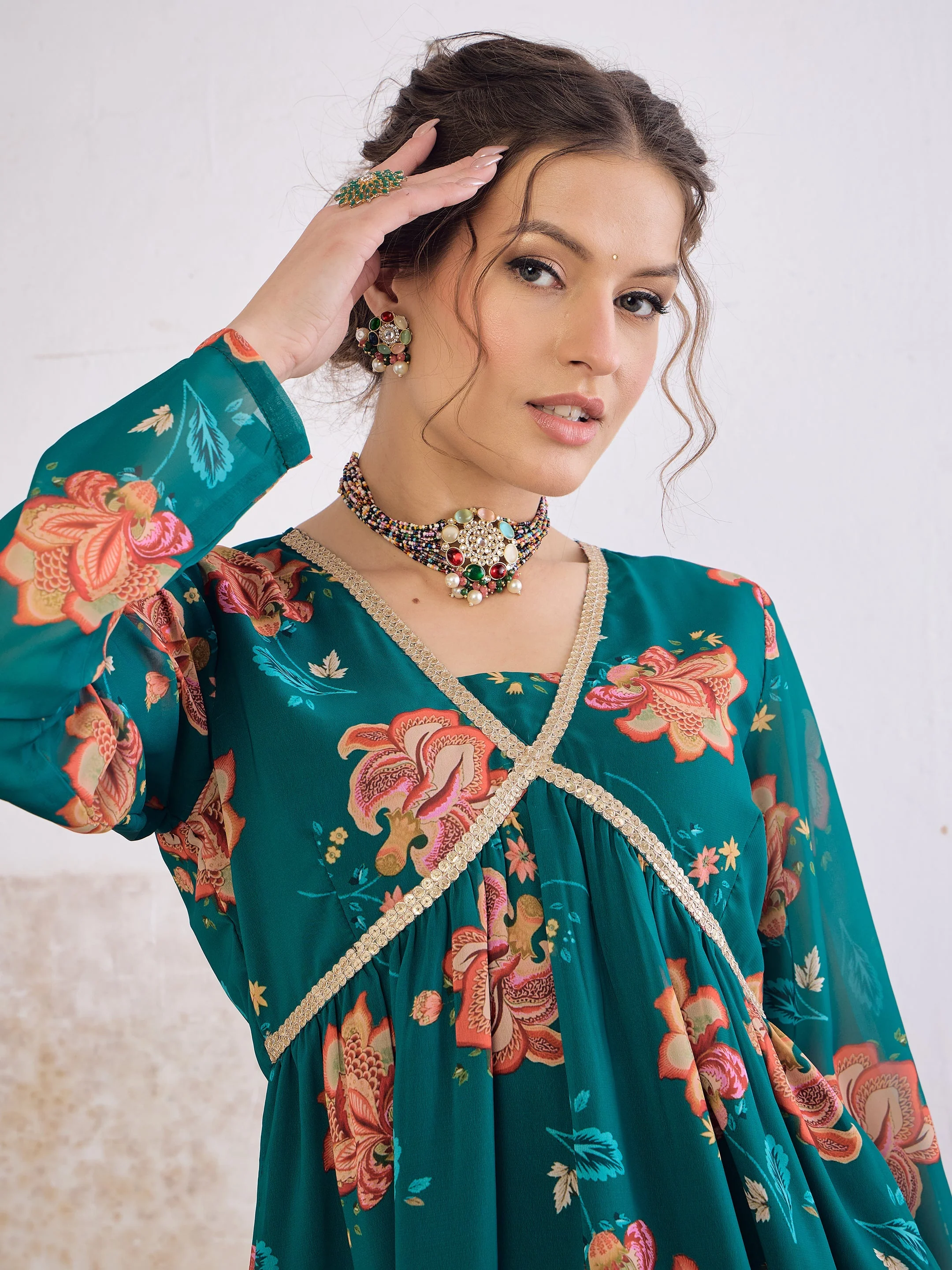 Women Green Floral V Neck Peplum Top With Sharara Pants - Image 4