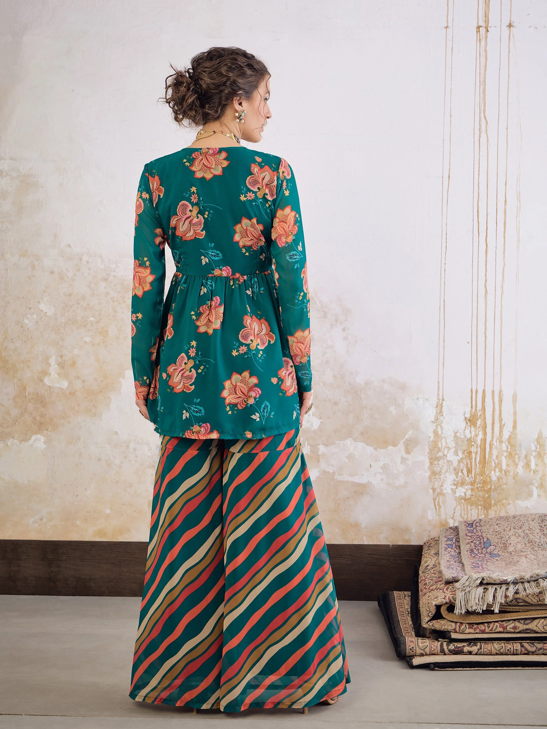 Women Green Floral V Neck Peplum Top With Sharara Pants - Image 5