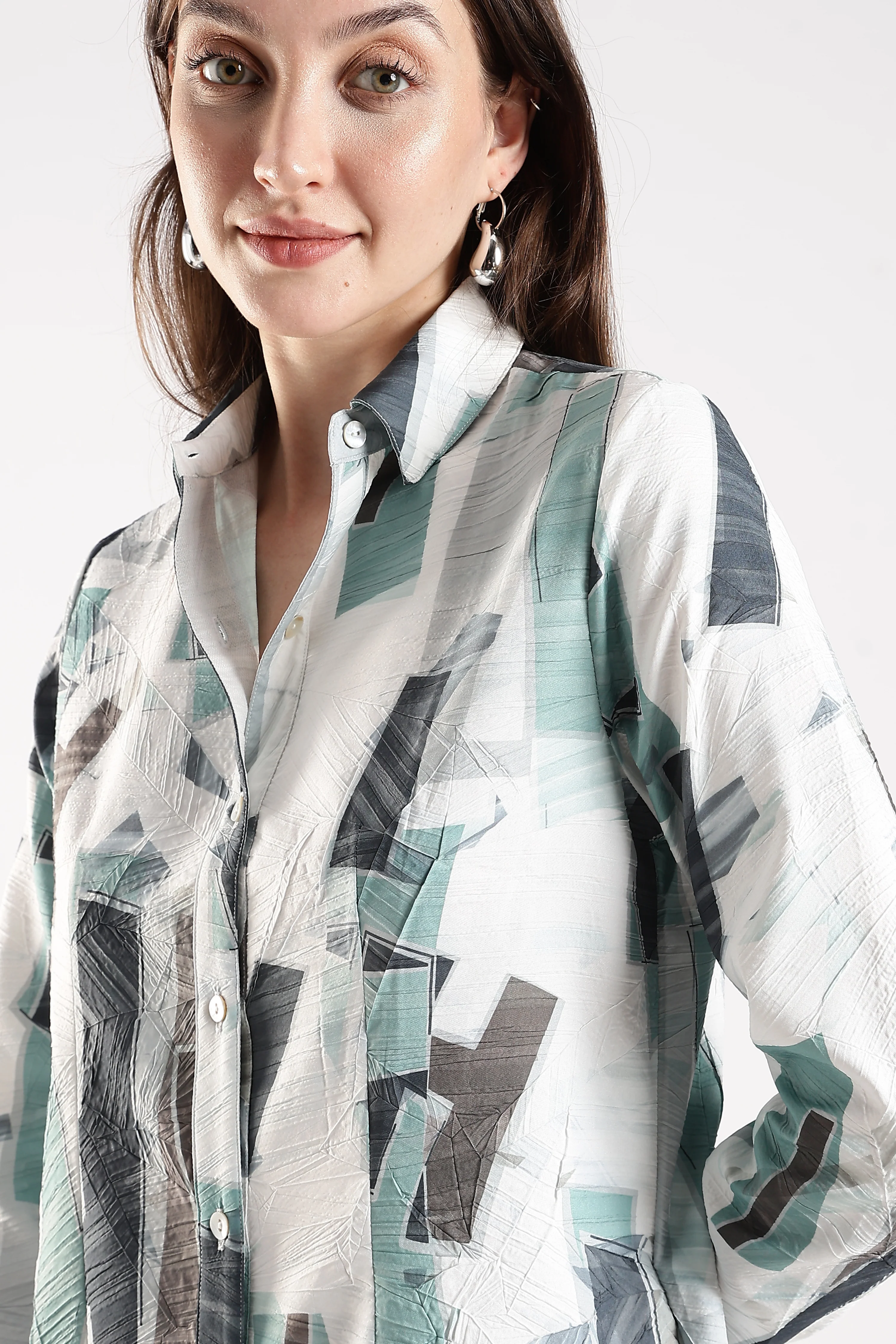 Women Green Full Sleeves Shirt Dress - Image 4