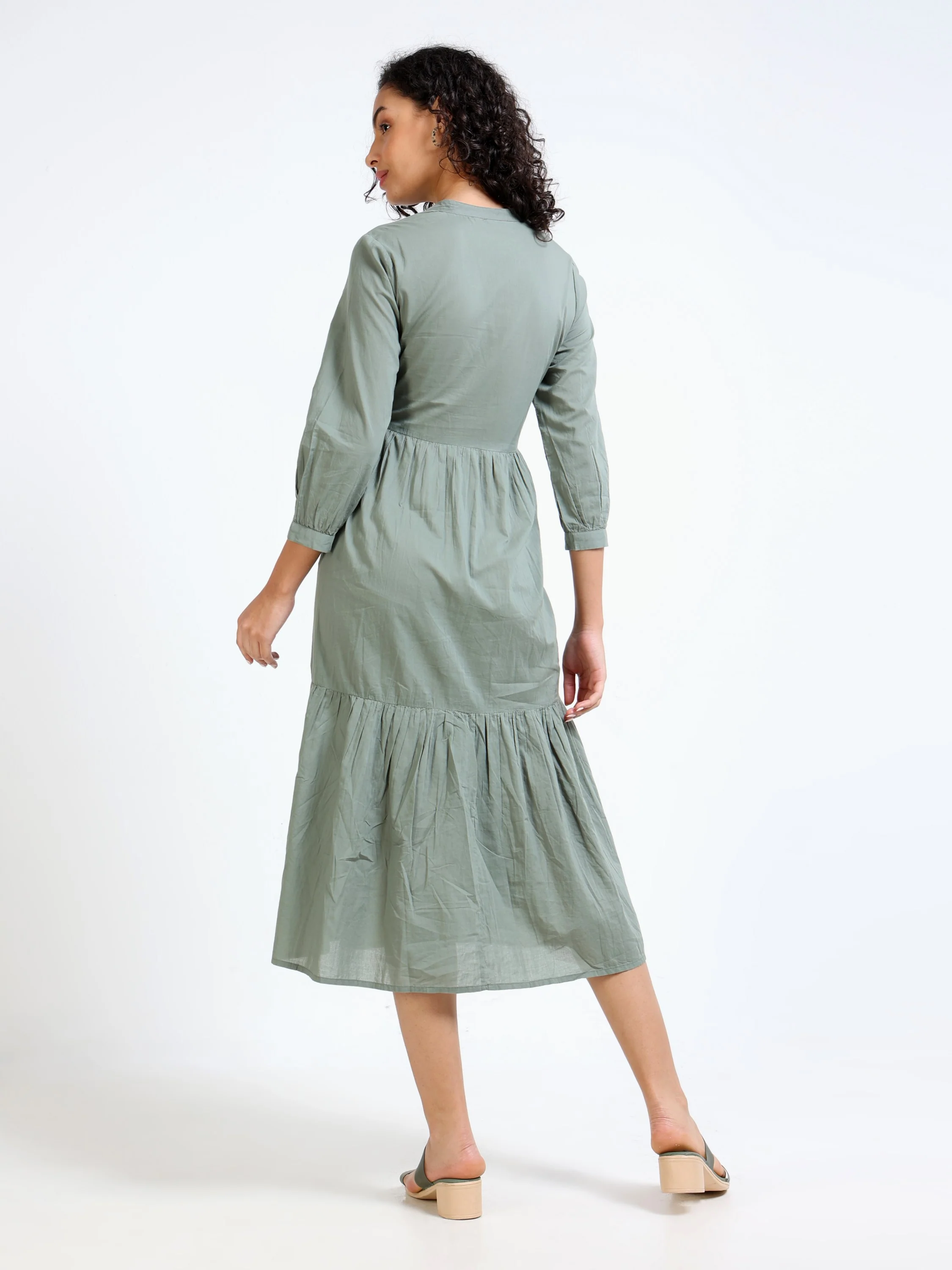 Women Green Maxi Tier Dress - Image 4
