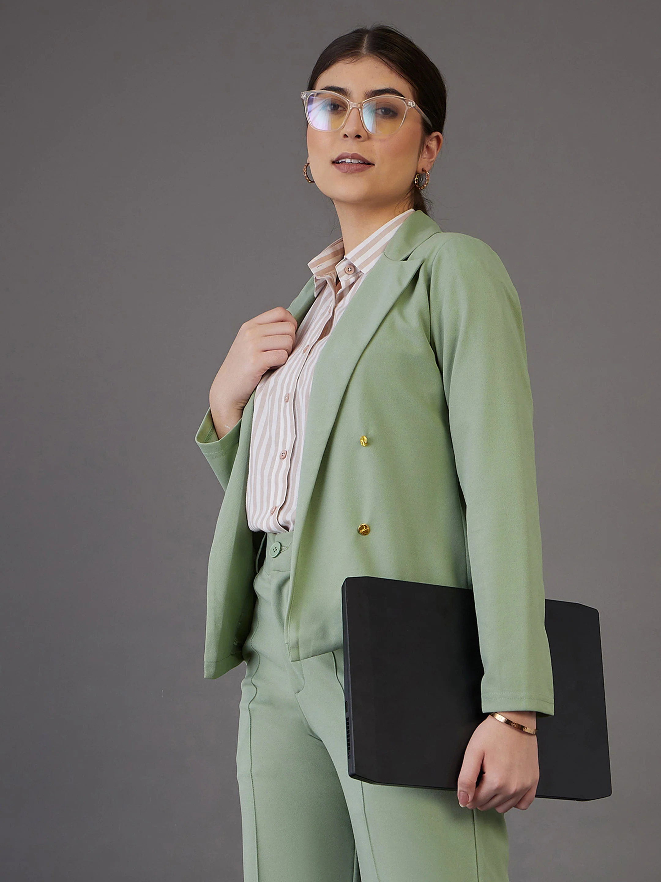 Women Green Notch Collar Single-Breasted Blazer - Image 3