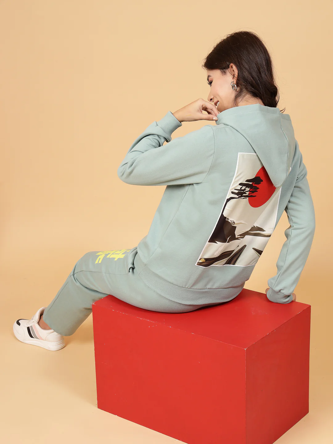 Women Green Oversized co-ords - Image 2