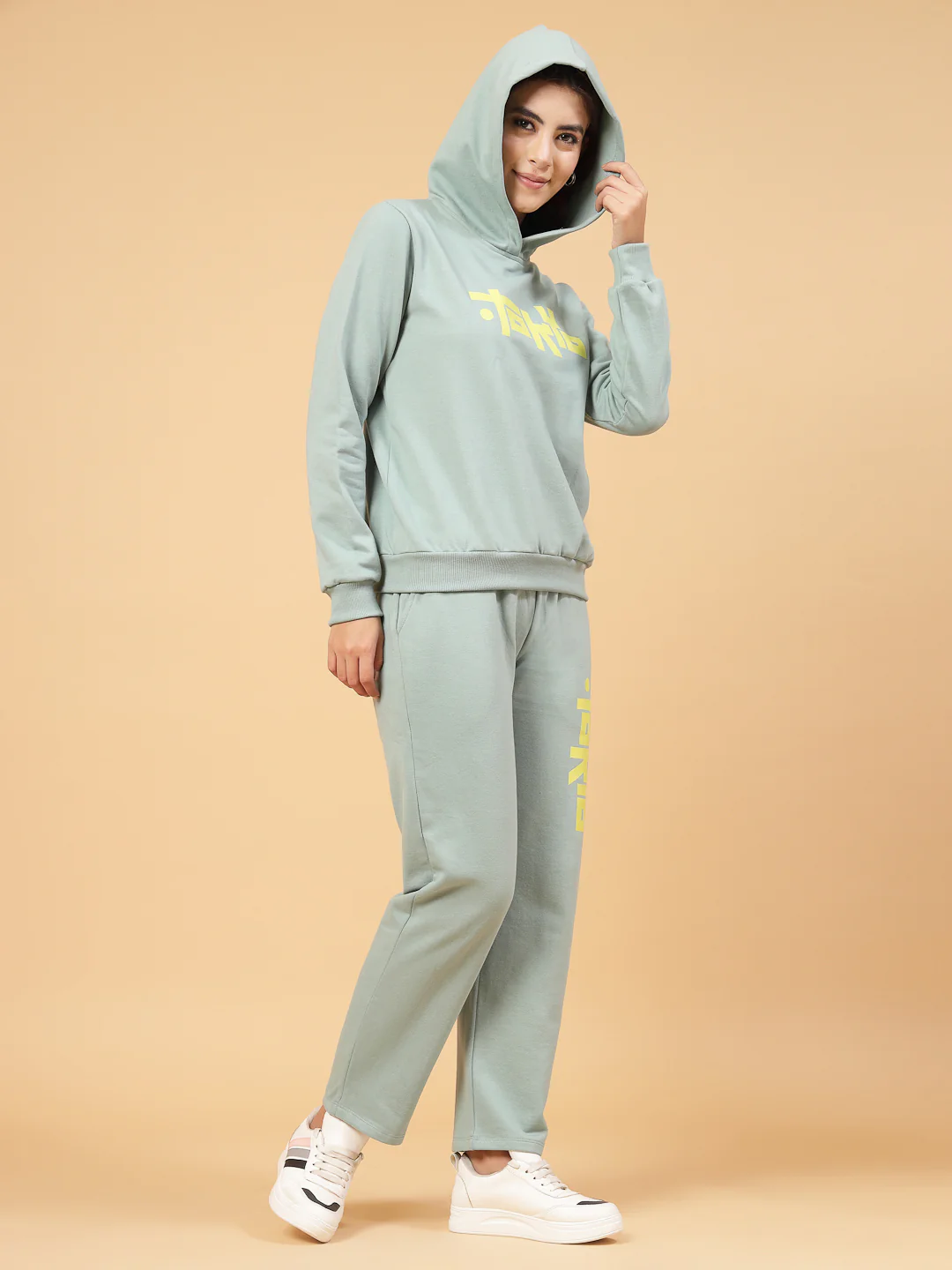 Women Green Oversized co-ords - Image 3