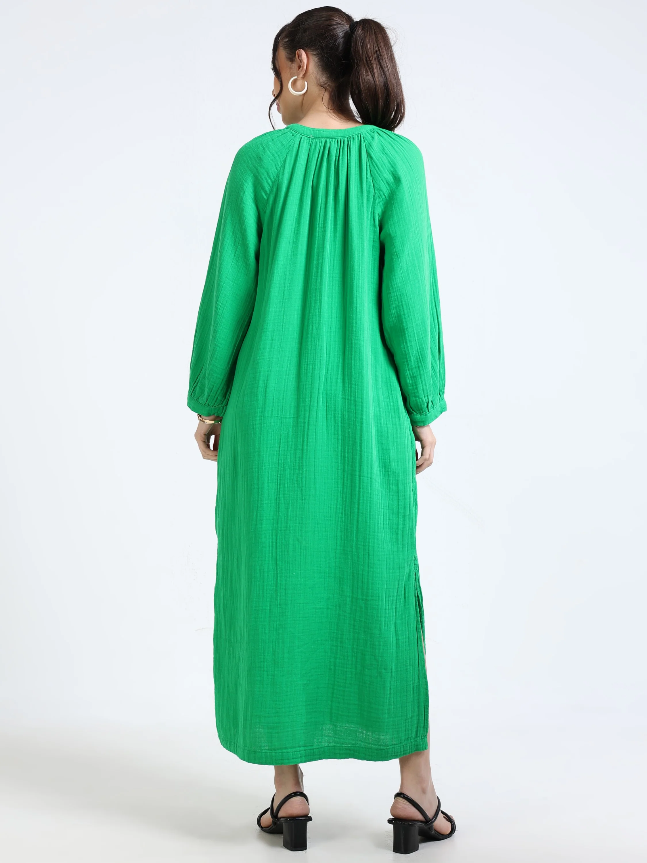 Women Green Oversized Gauze Dress - Image 3