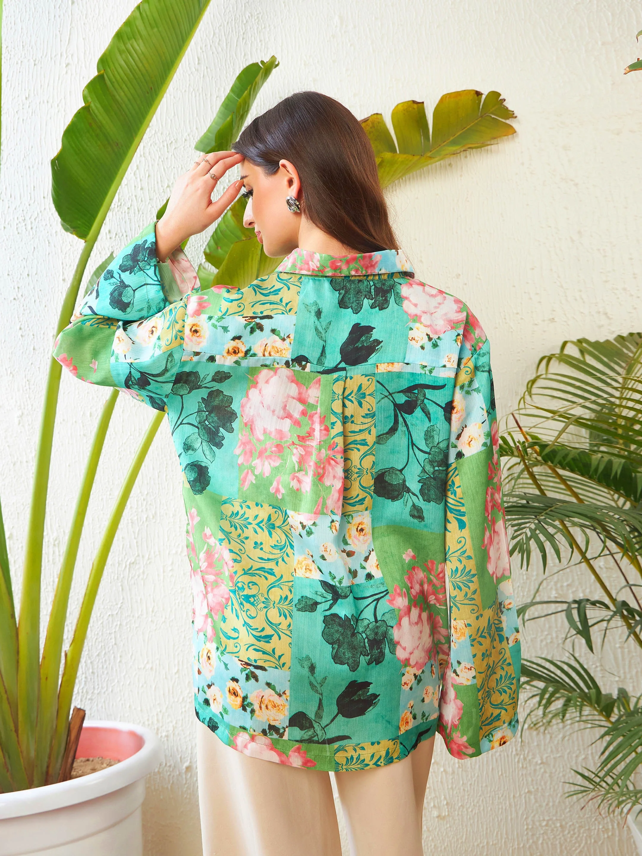 Women Green Placement Floral Oversized Shirt - Image 3