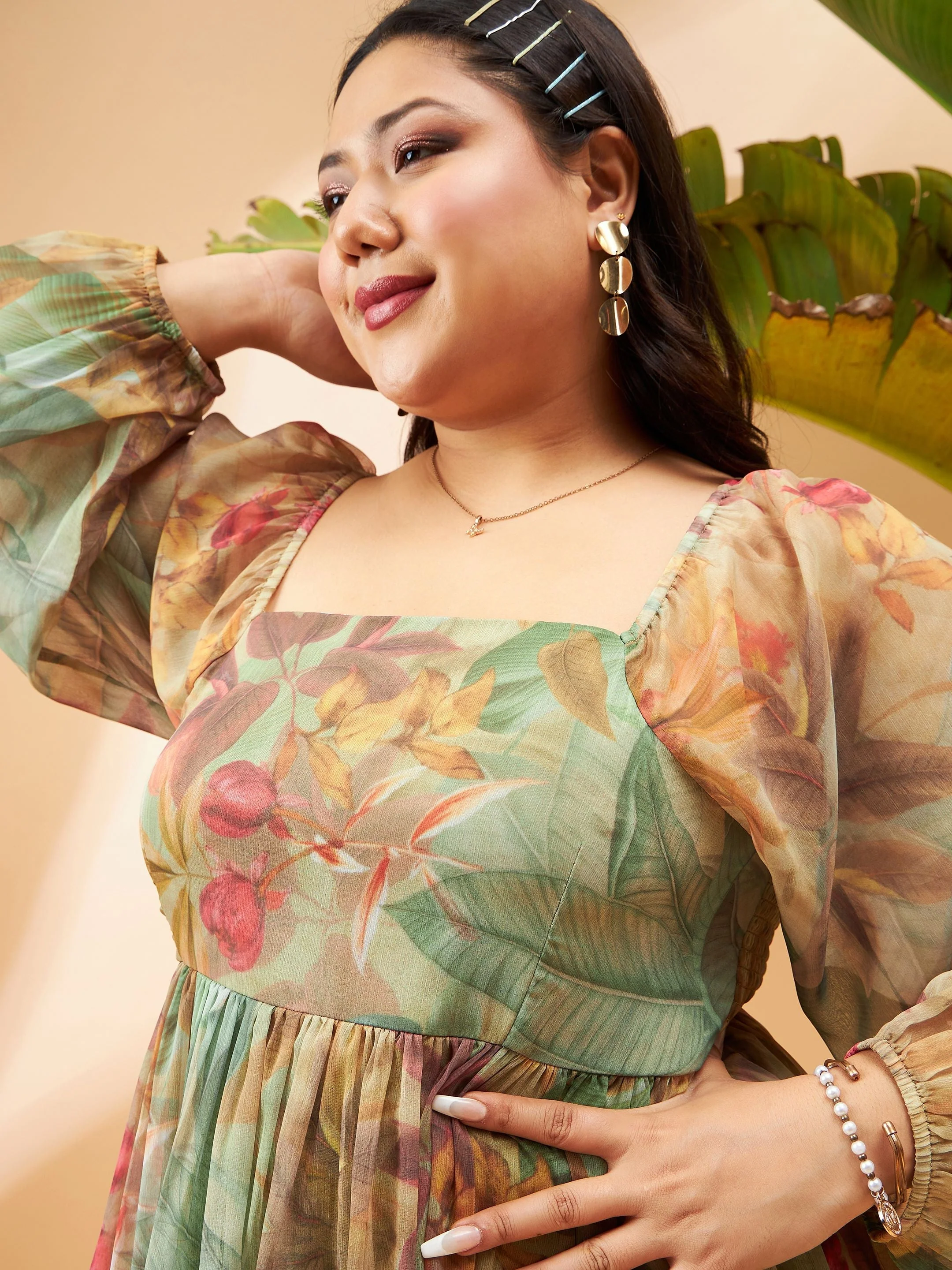Women Green Printed Back Smocking Skater Dress - Image 4
