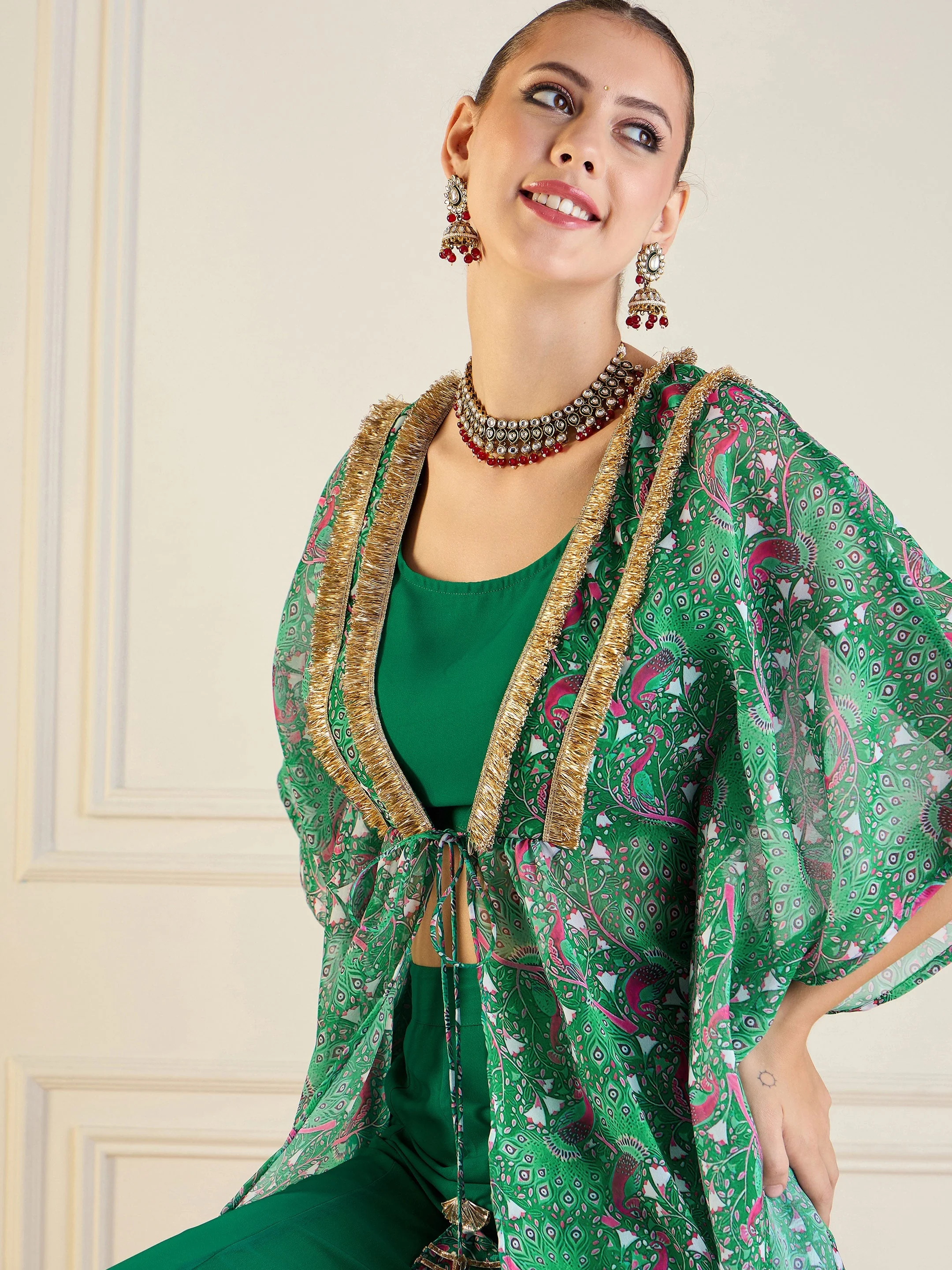 Women Green Printed Cape With Flared Pants & Crop Top - Image 4