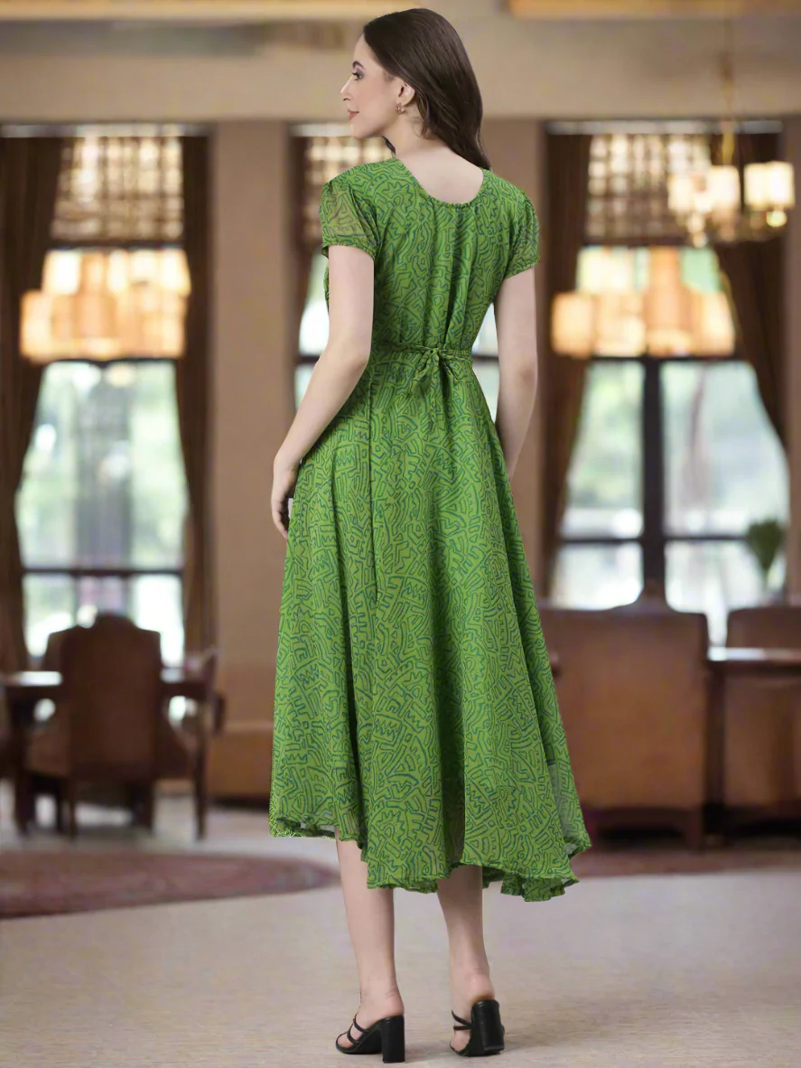 Women Green Printed Midi Dress - Image 2