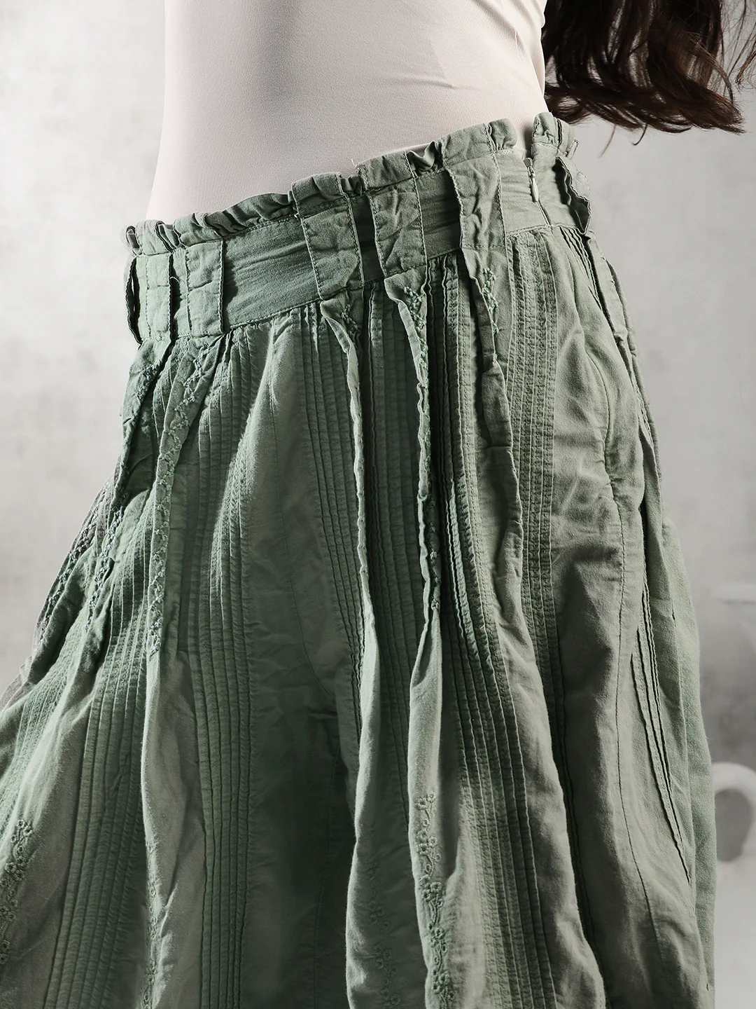Women Green Boho Flared Pants - Image 5