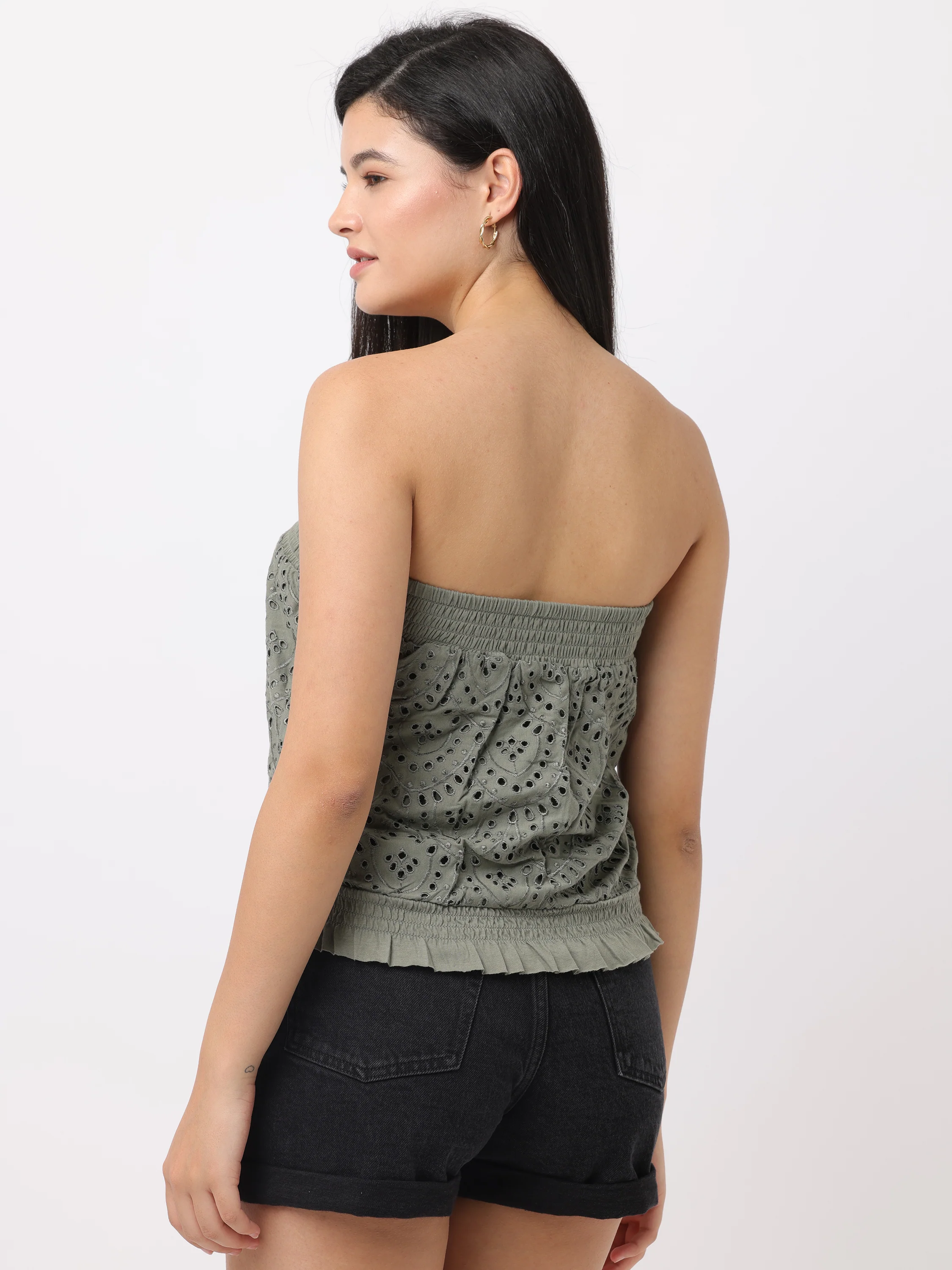 Women Green Schiffli Tube Top - Image 5