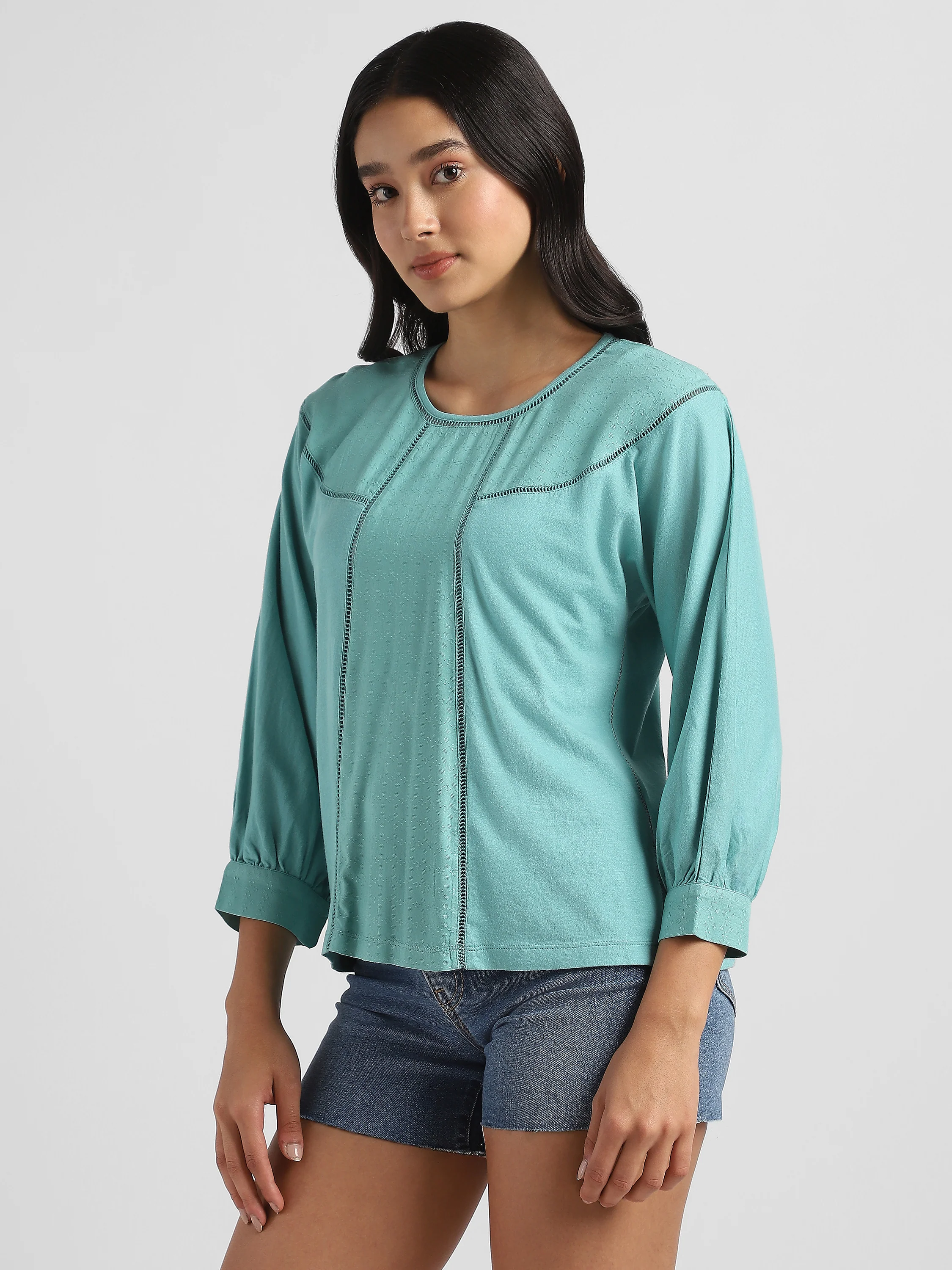 Women Green  Elegant Top with Balloon Sleeves and Lace Inserts - Image 5