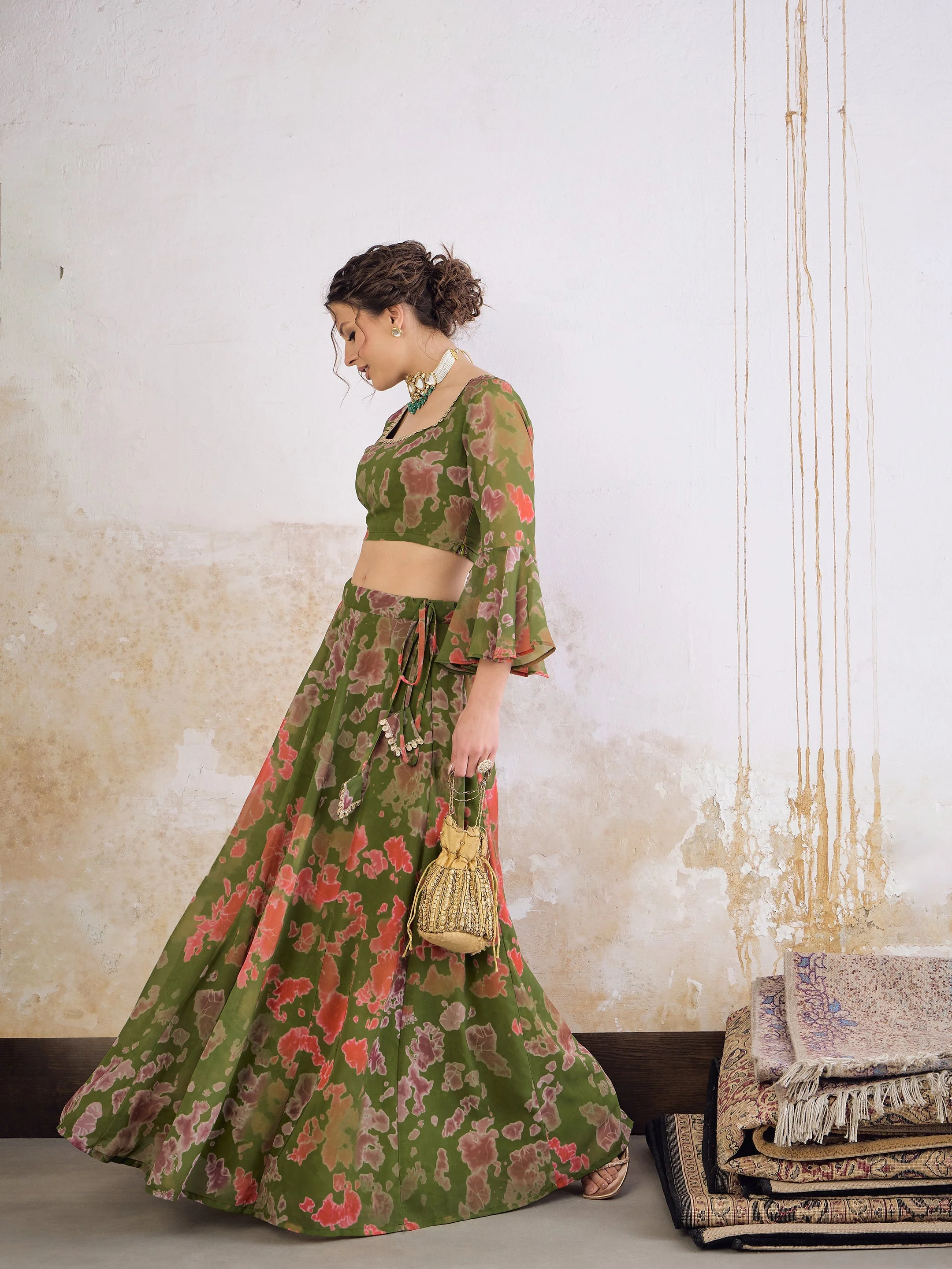 Women Green  Tie & dye Crop Top With Anarkali Skirt - Image 3