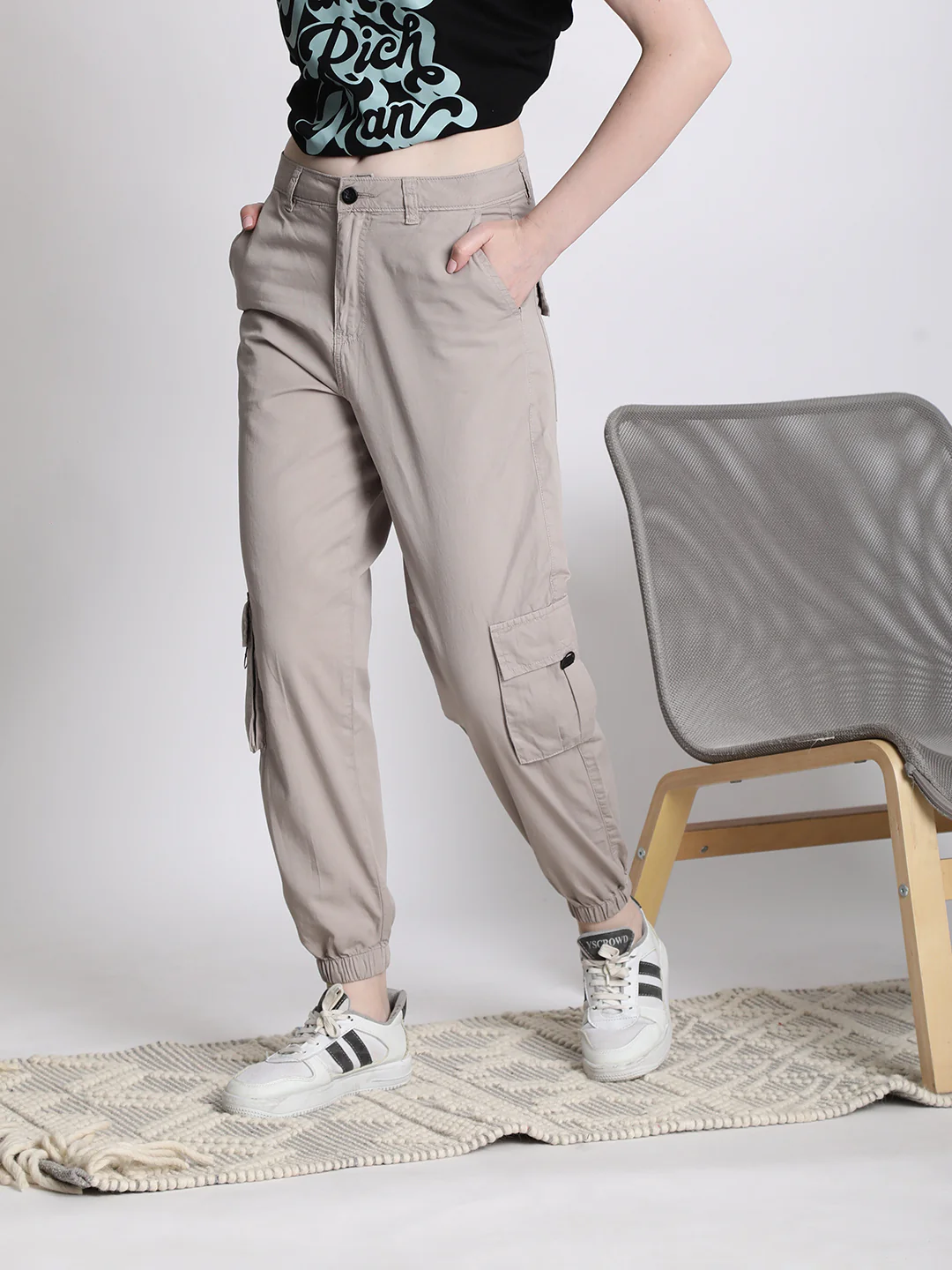 Women Grey Cargo Joggers with Flap Pockets - Image 3