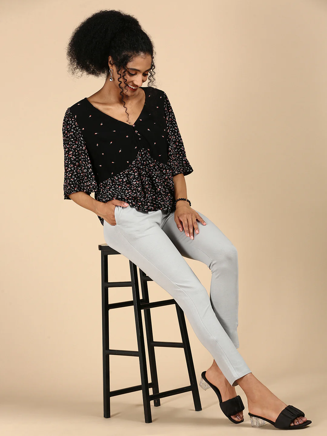 Women Grey Casual Pants - Image 5