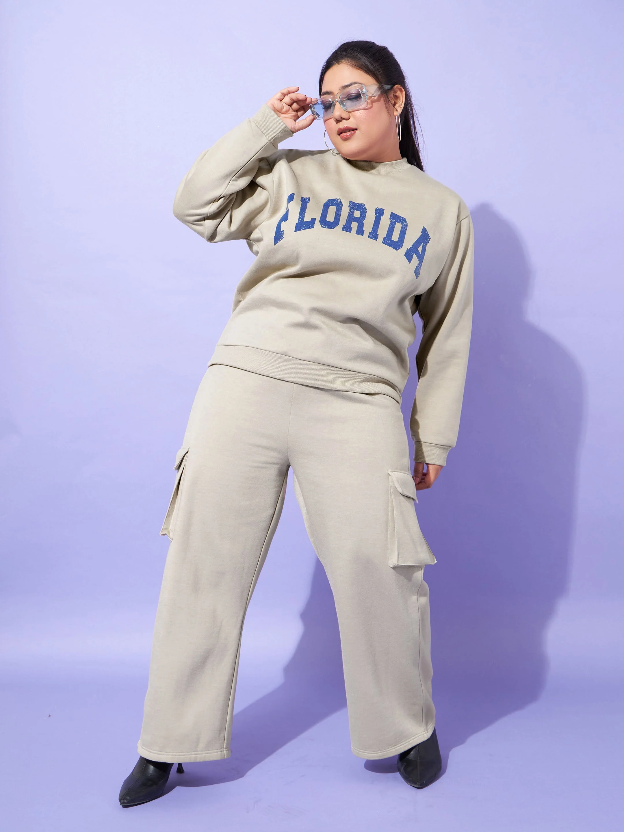 Women Grey Fleece Cargo Track Pants - Image 2