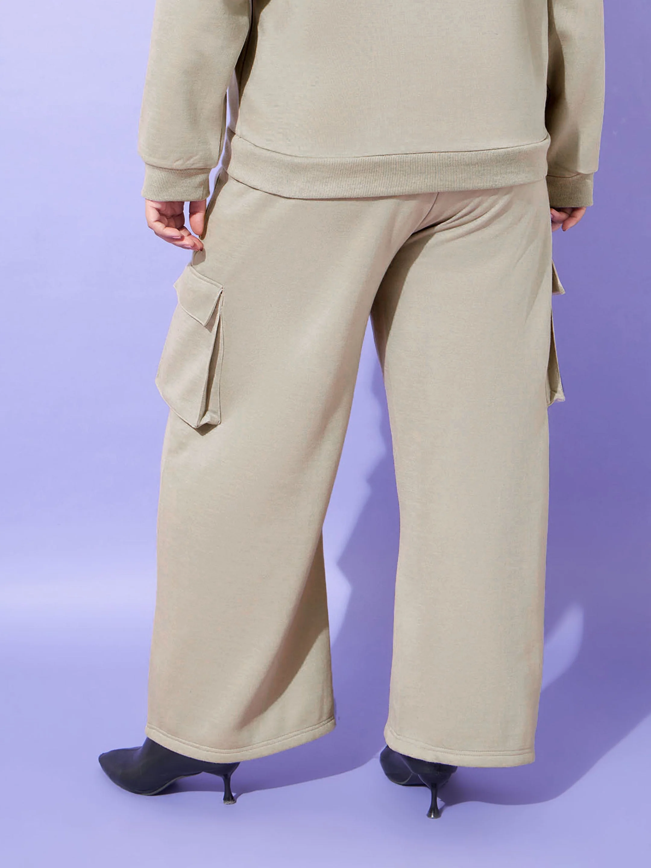 Women Grey Fleece Cargo Track Pants - Image 5