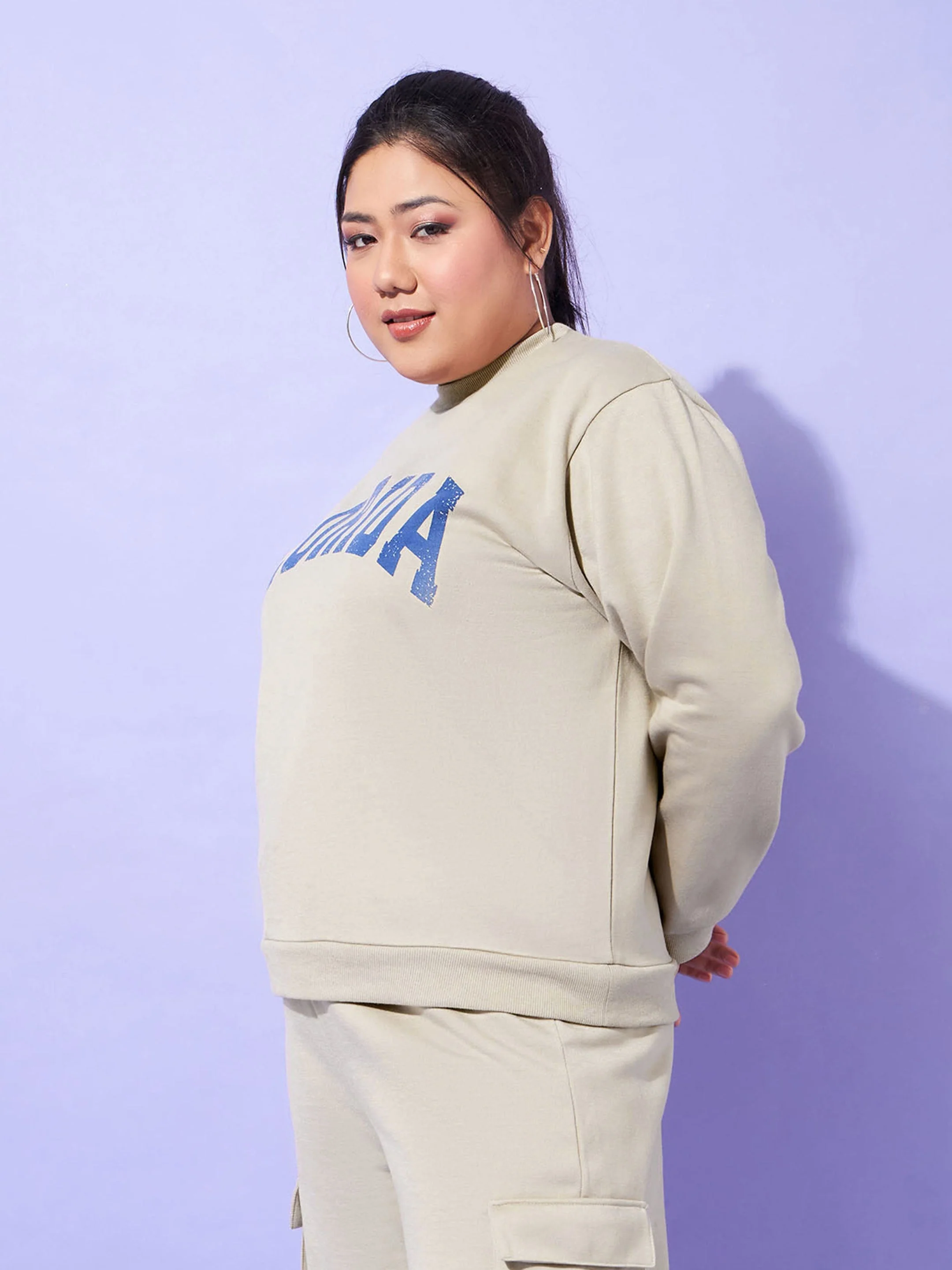 Women Grey Fleece  Sweatshirt - Image 3
