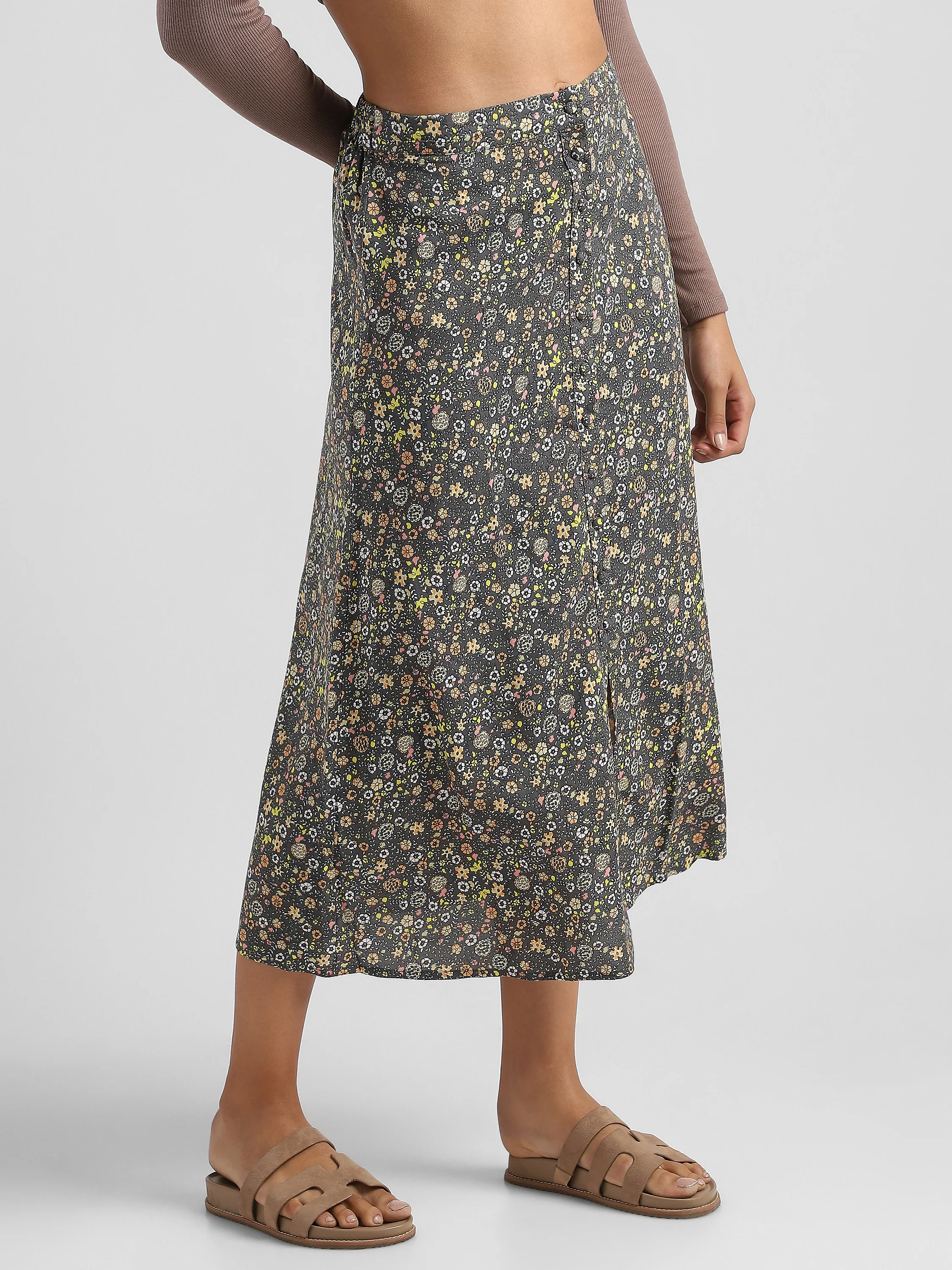 Women Grey Floral Printed Straight Fit Skirt - Image 4