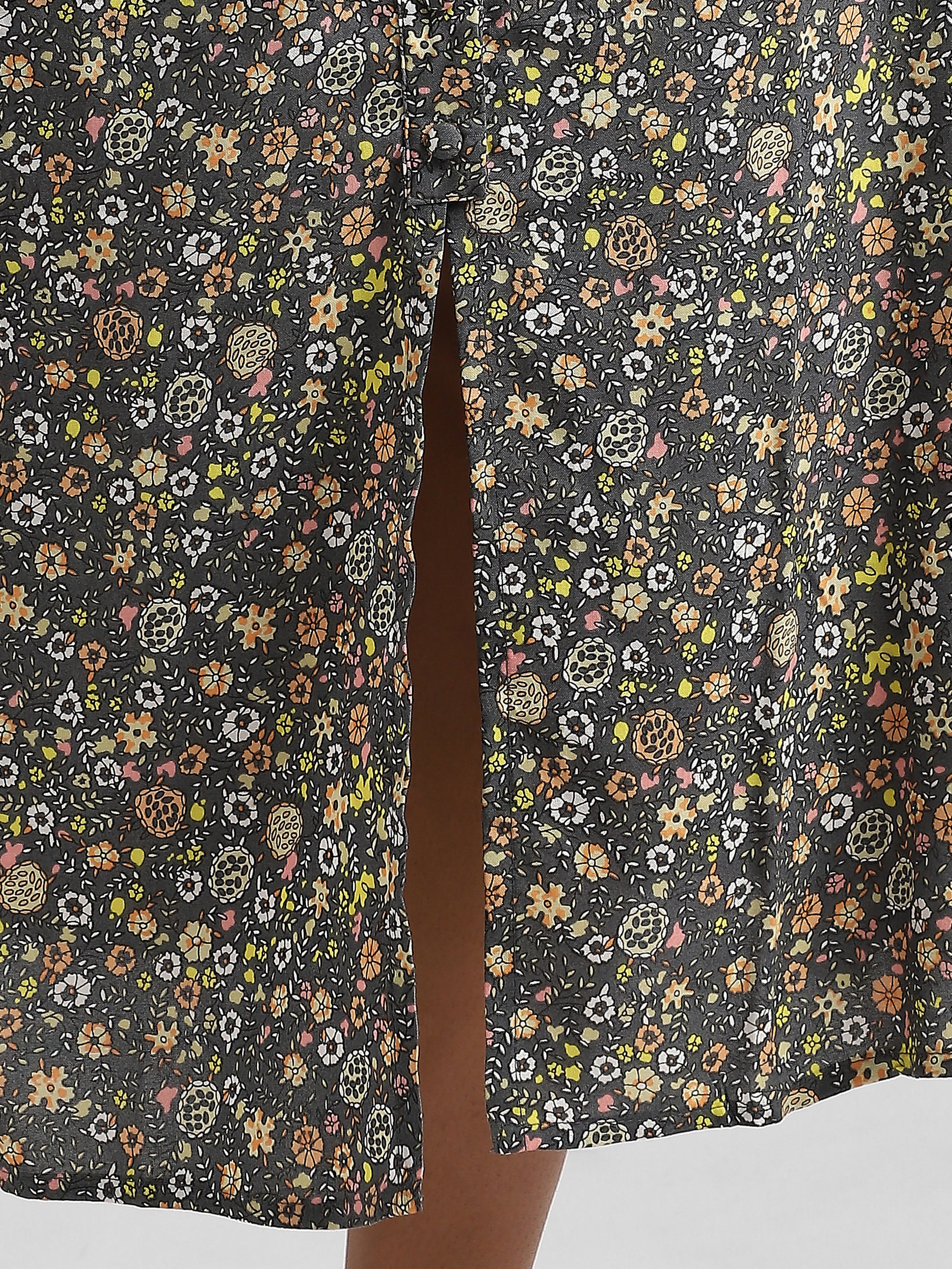 Women Grey Floral Printed Straight Fit Skirt - Image 7