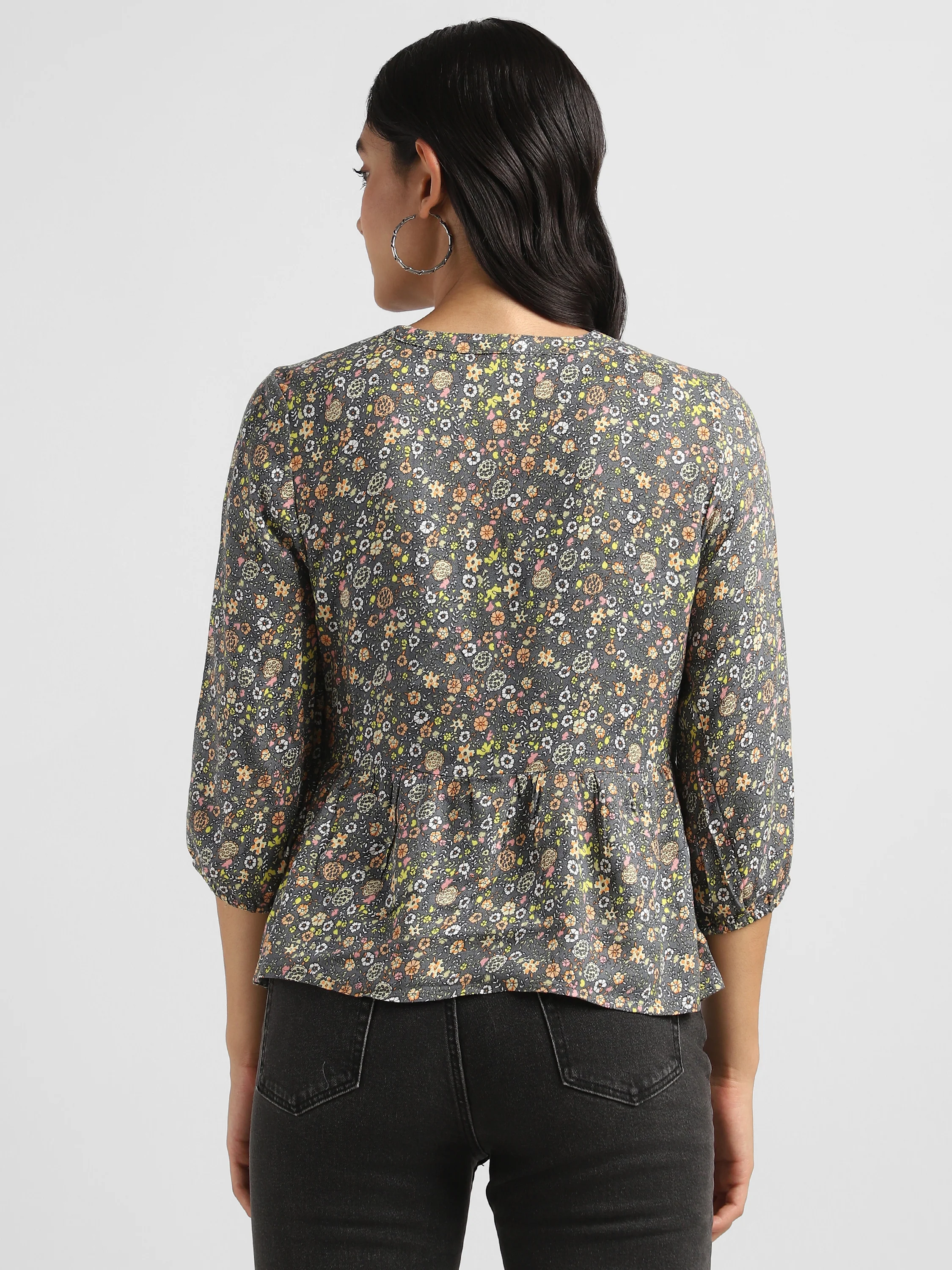Women Grey Floral Printed Top - Image 2