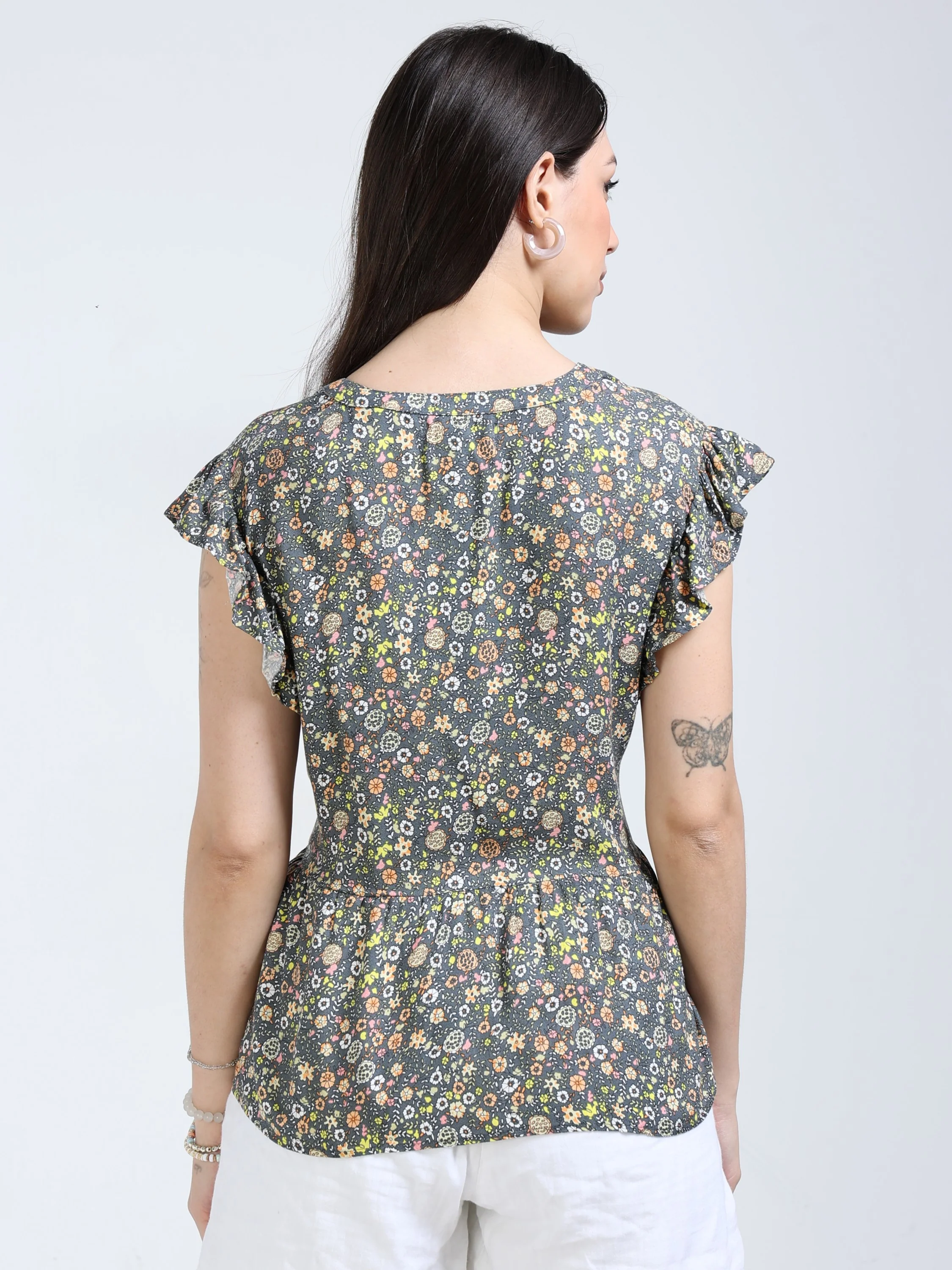 Women Grey Floral Printed Top - Image 5