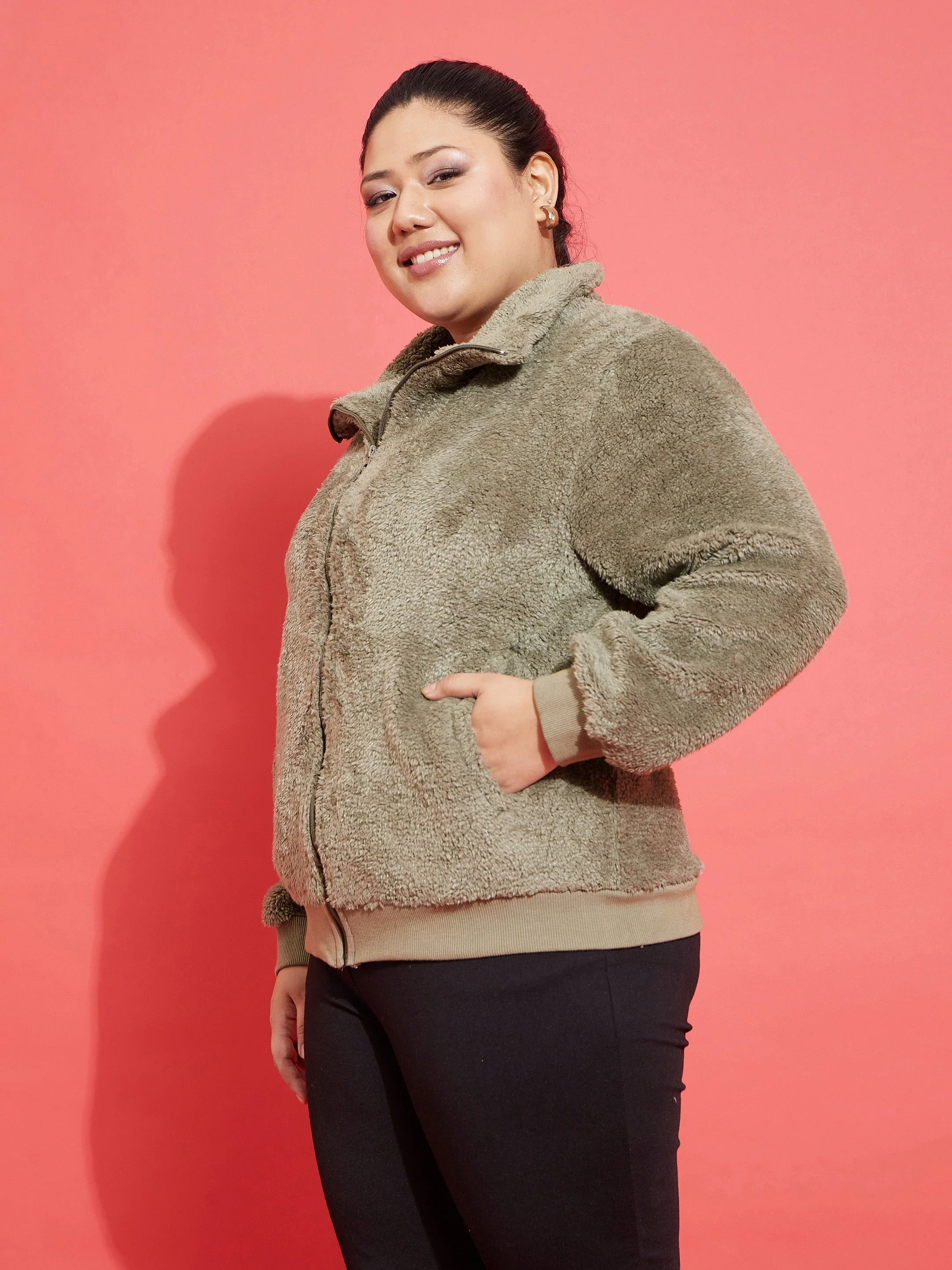 Women Grey Fur Metal Zipper Jacket - Image 3