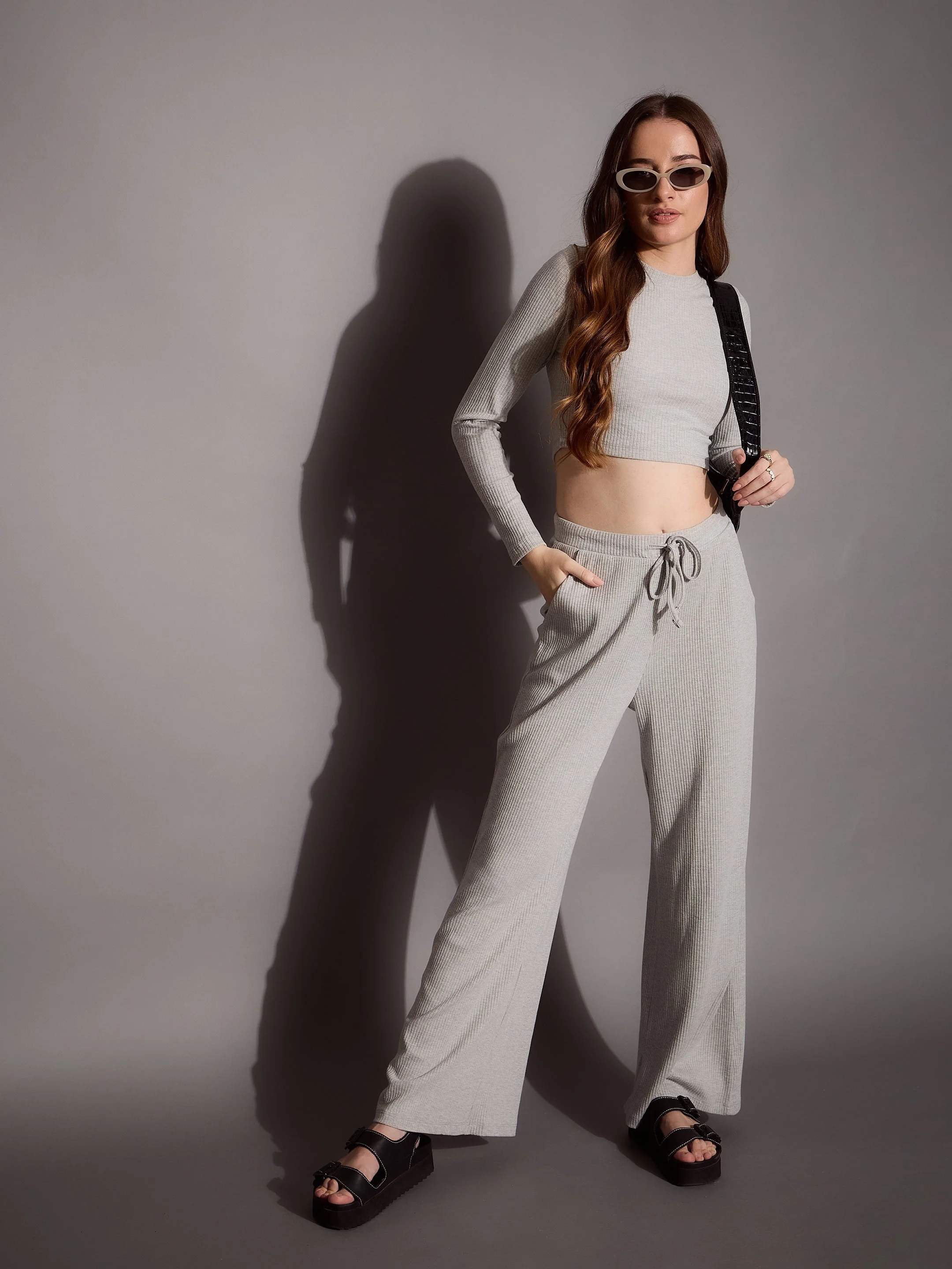Women Grey Melange Rib Drawstring Pants - Image 2