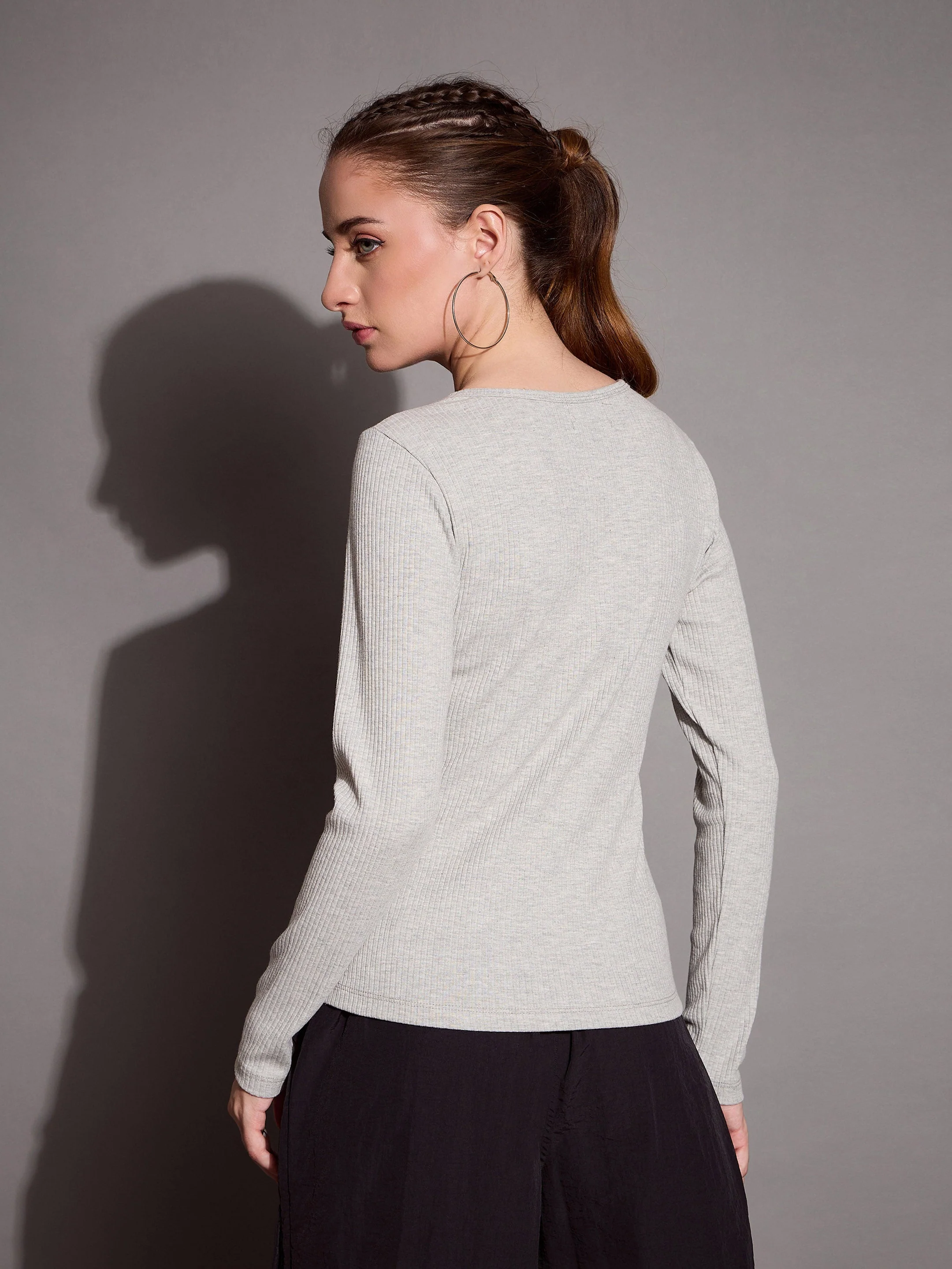 Women Grey Melange Rib V-Neck Full Sleeves Top - Image 2