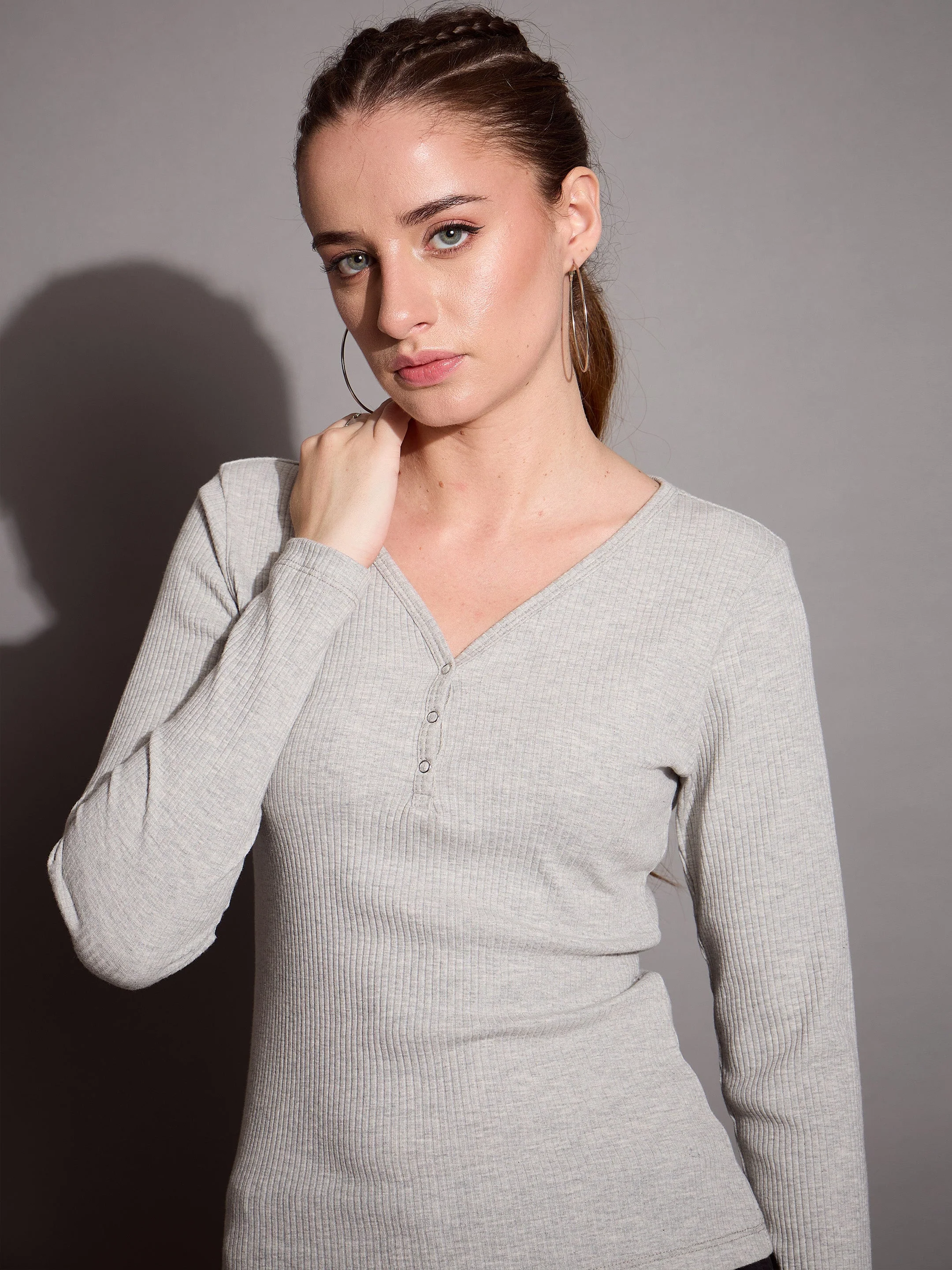 Women Grey Melange Rib V-Neck Full Sleeves Top - Image 4