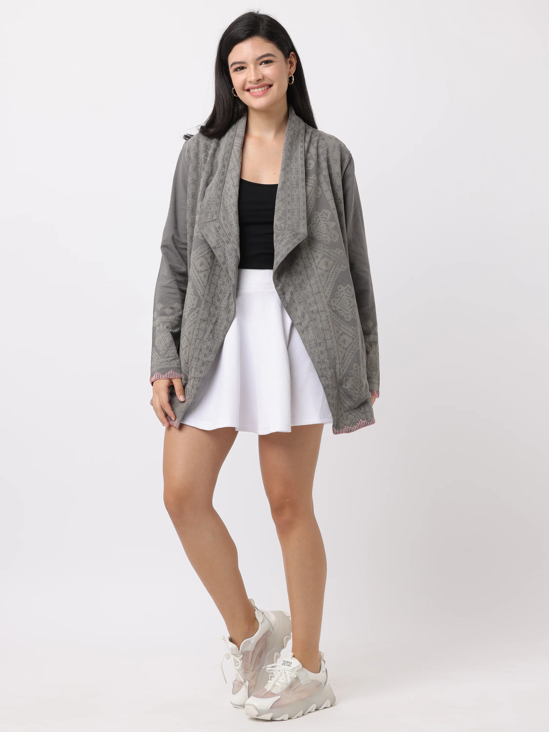 Women Grey Oversize Printed Shrug - Image 3