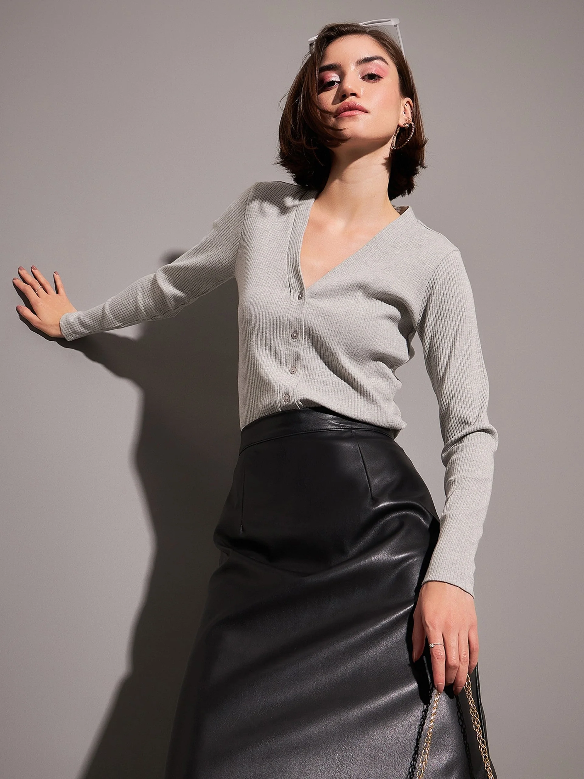 Women Grey Rib Front Open Cardigan Top - Image 3