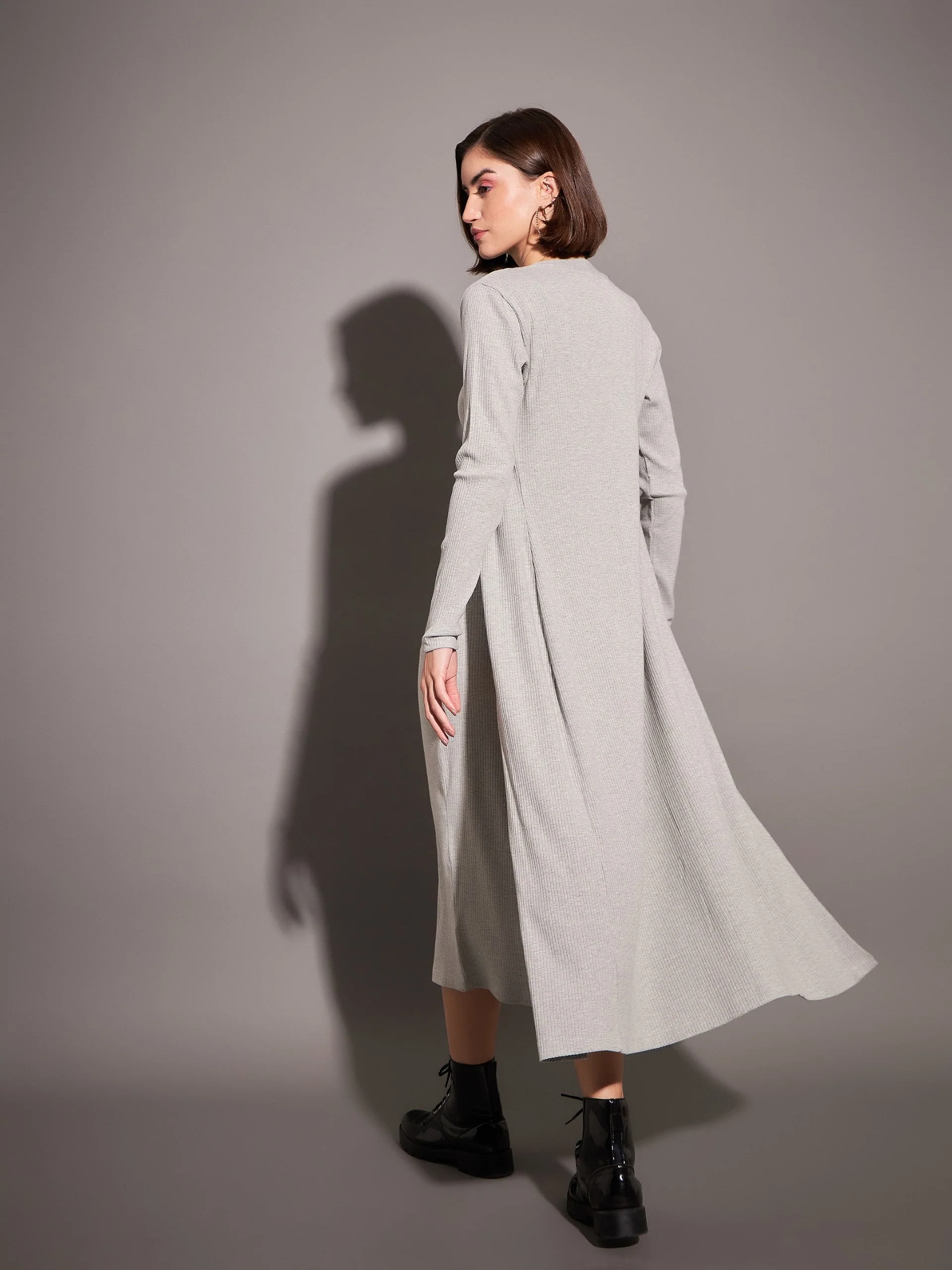 Women Grey Rib Front Open Shrug - Image 2