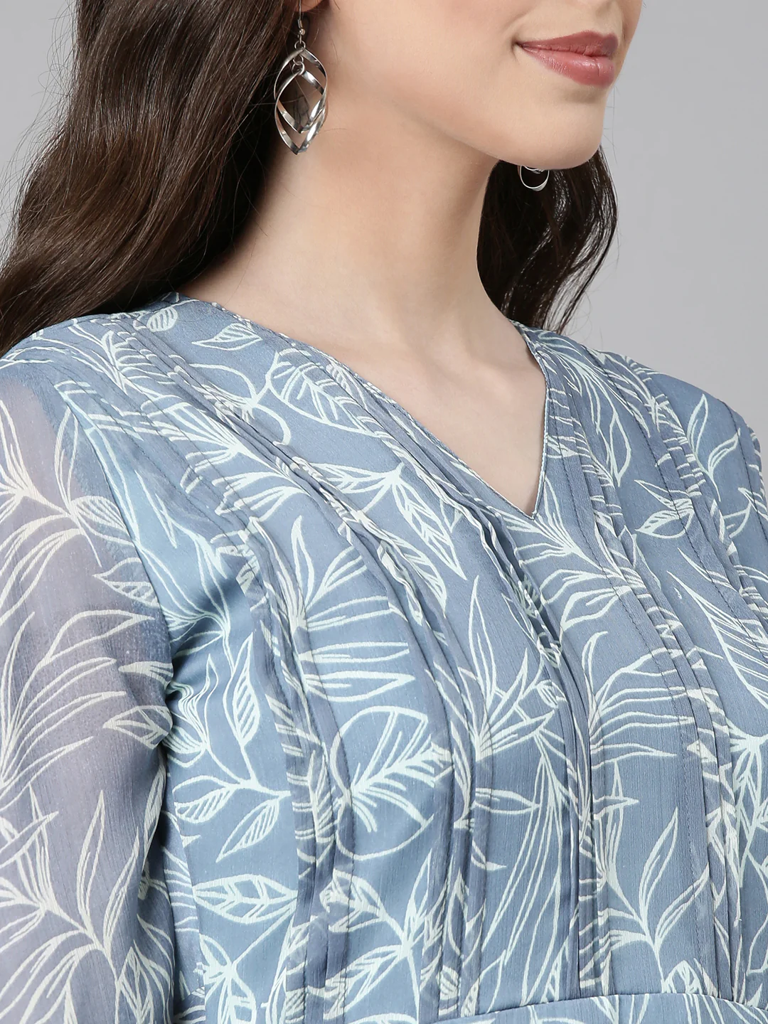 Women Grey Floral Chiffon Dress - Image 8