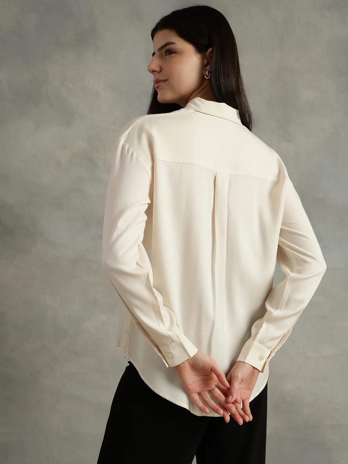 Women Grey Spread Collar Long Sleeves Shirts - Image 3