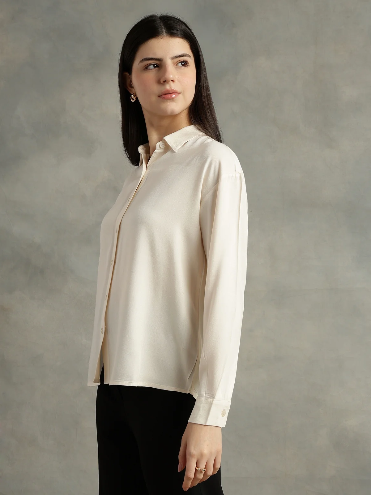 Women Grey Spread Collar Long Sleeves Shirts - Image 4