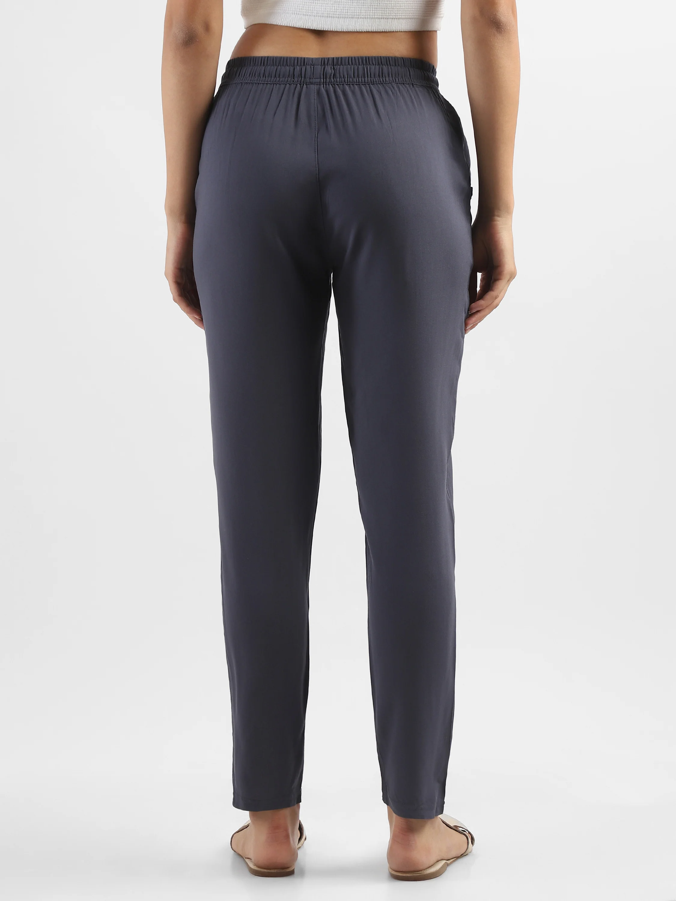 Women Grey Straight fit pants - Image 4