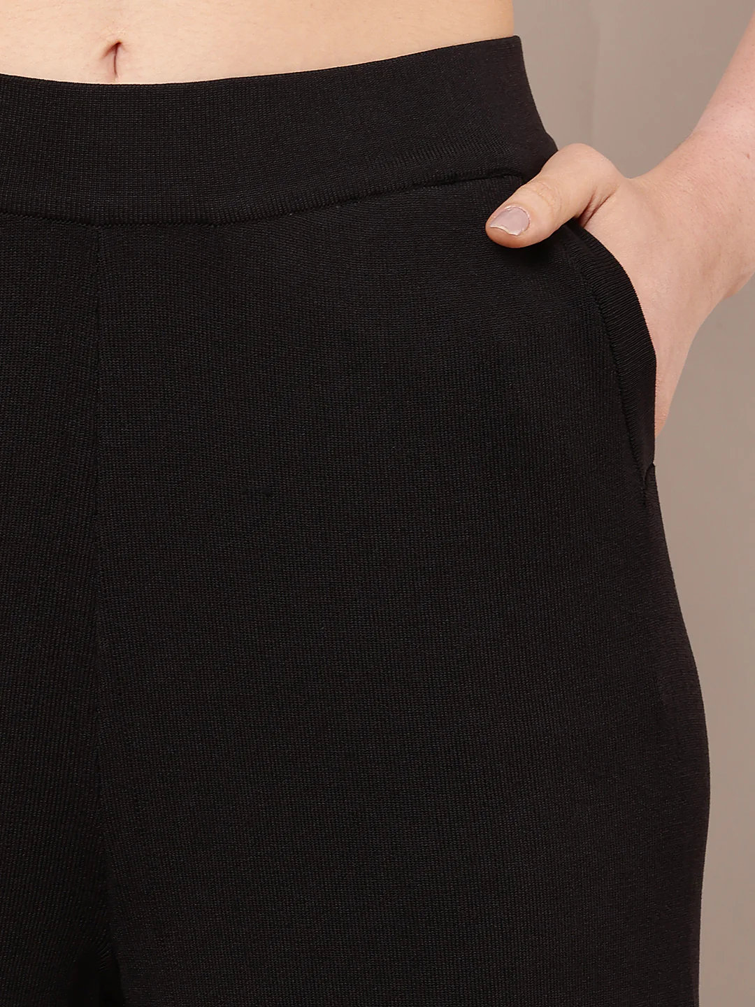 Women High-Rise Black Summer Trousers - Image 5