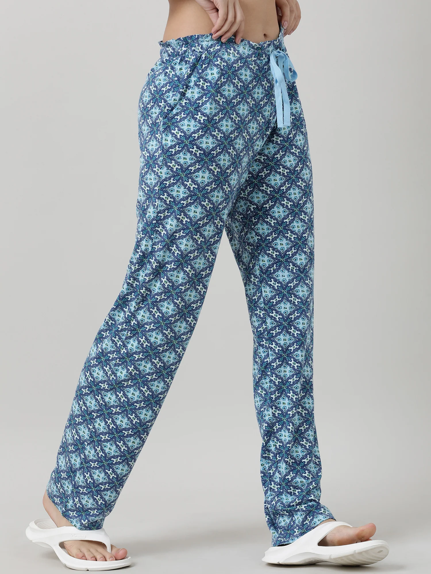 Women Indigo Printed  Lounge Pants - Image 4