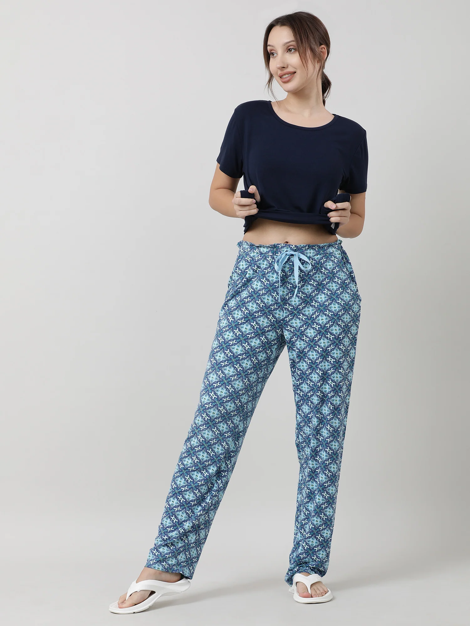 Women Indigo Printed  Lounge Pants - Image 7